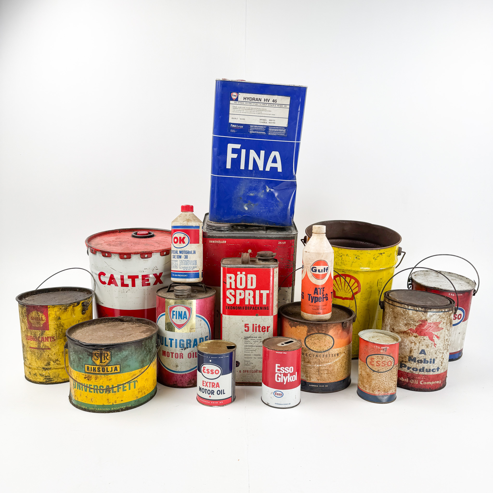 OLJEDUNKAR M.M, 16 st, bl.a Esso, Caltex, Mobiloil, Shell, 1900-tal.