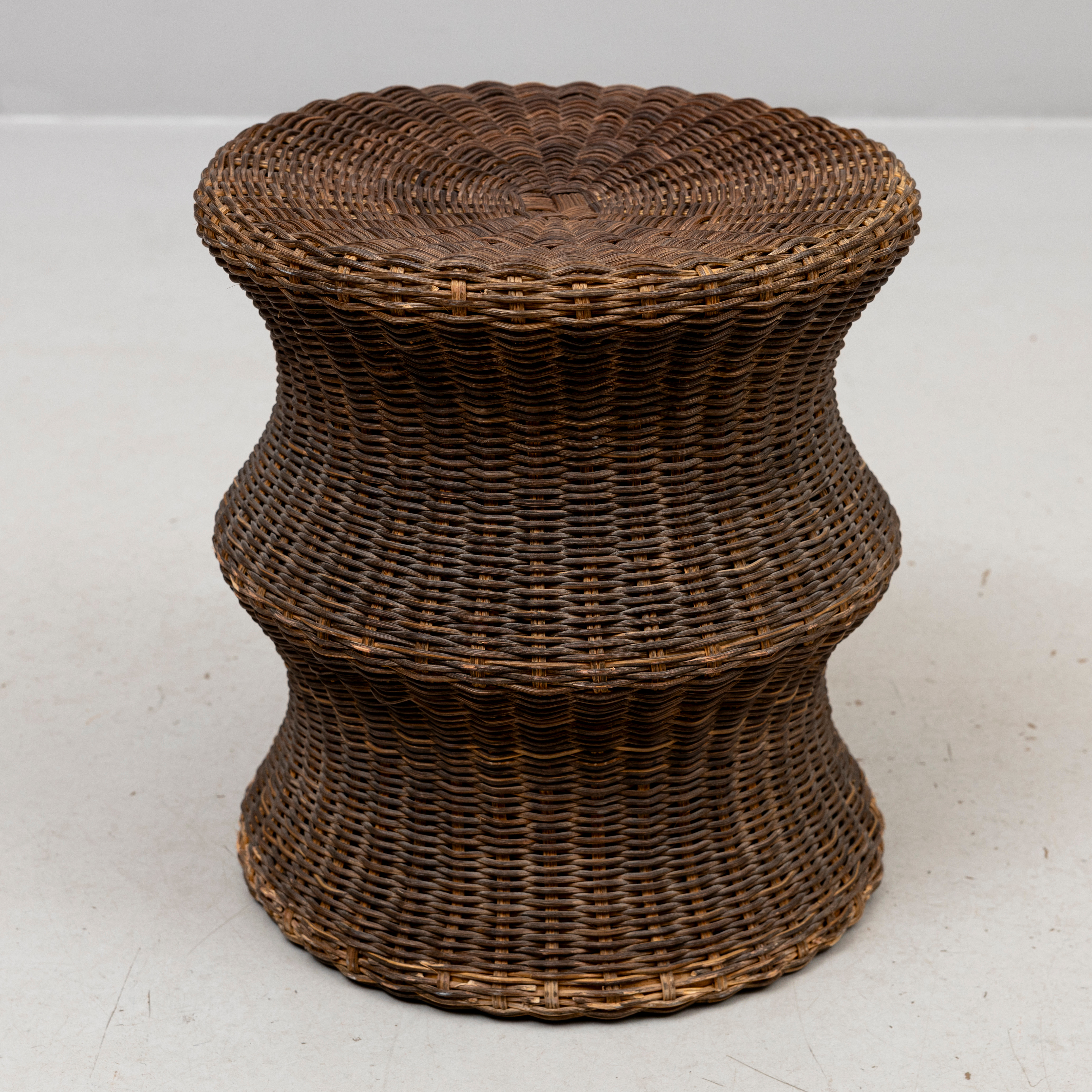 EERO AARNIO. Pall, "Story Stool", rotting, Sokeva, etikettmärkt. 1900-talets andra hälft.
