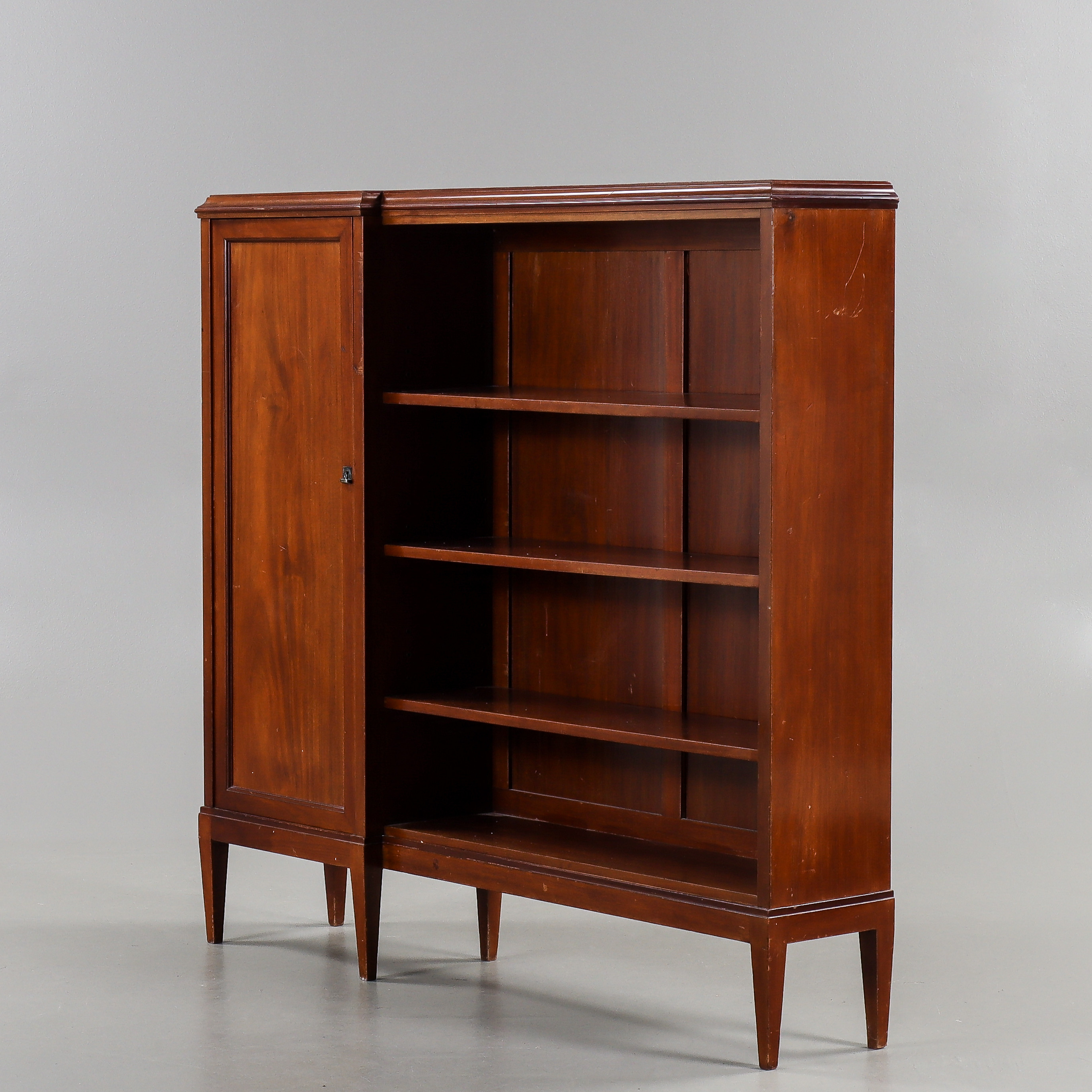 BOKHYLLA 1900-talets första hälft.