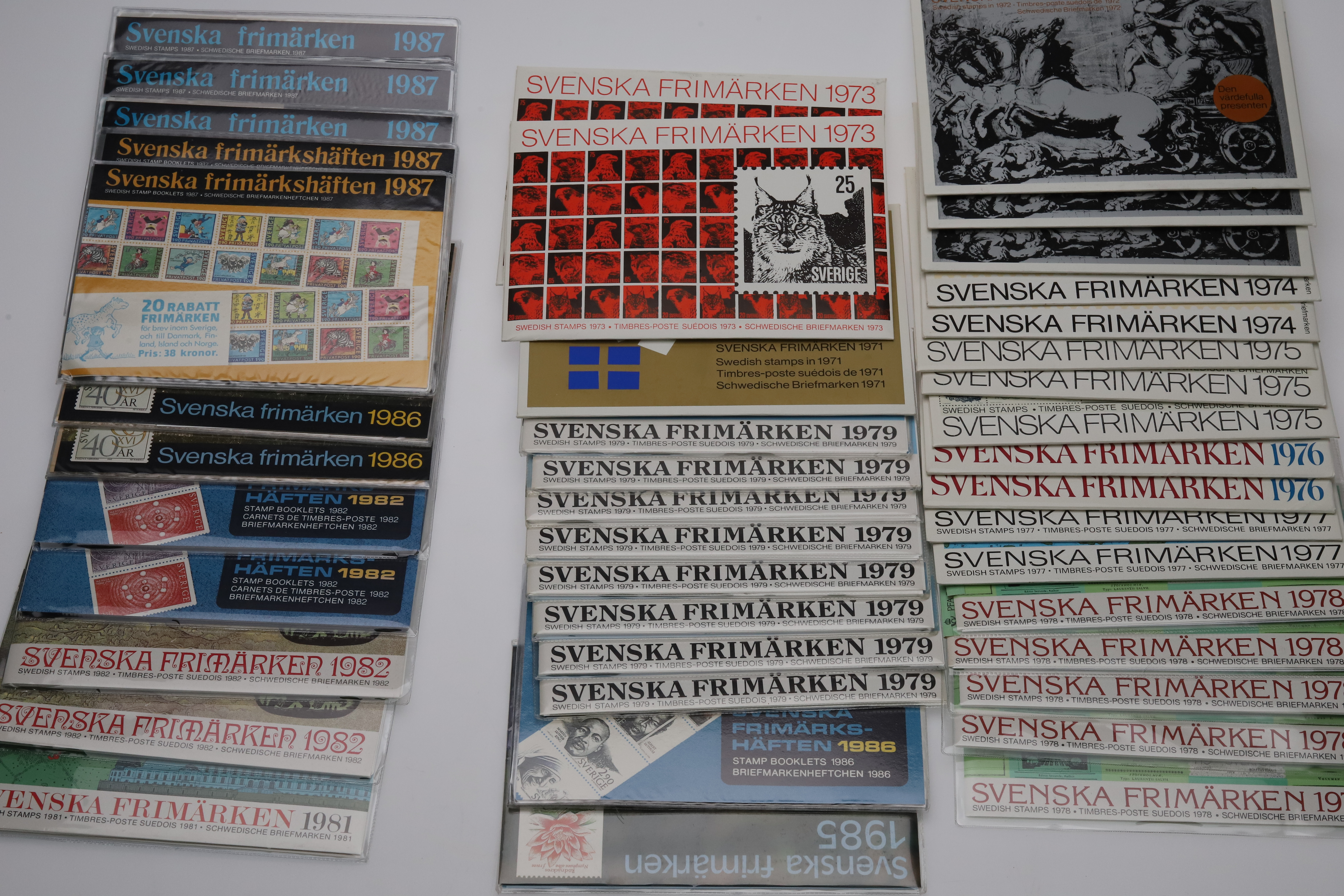 POSTFRISKA FRIMÄRKEN. I OLIKA ÅRGÅNGAR.