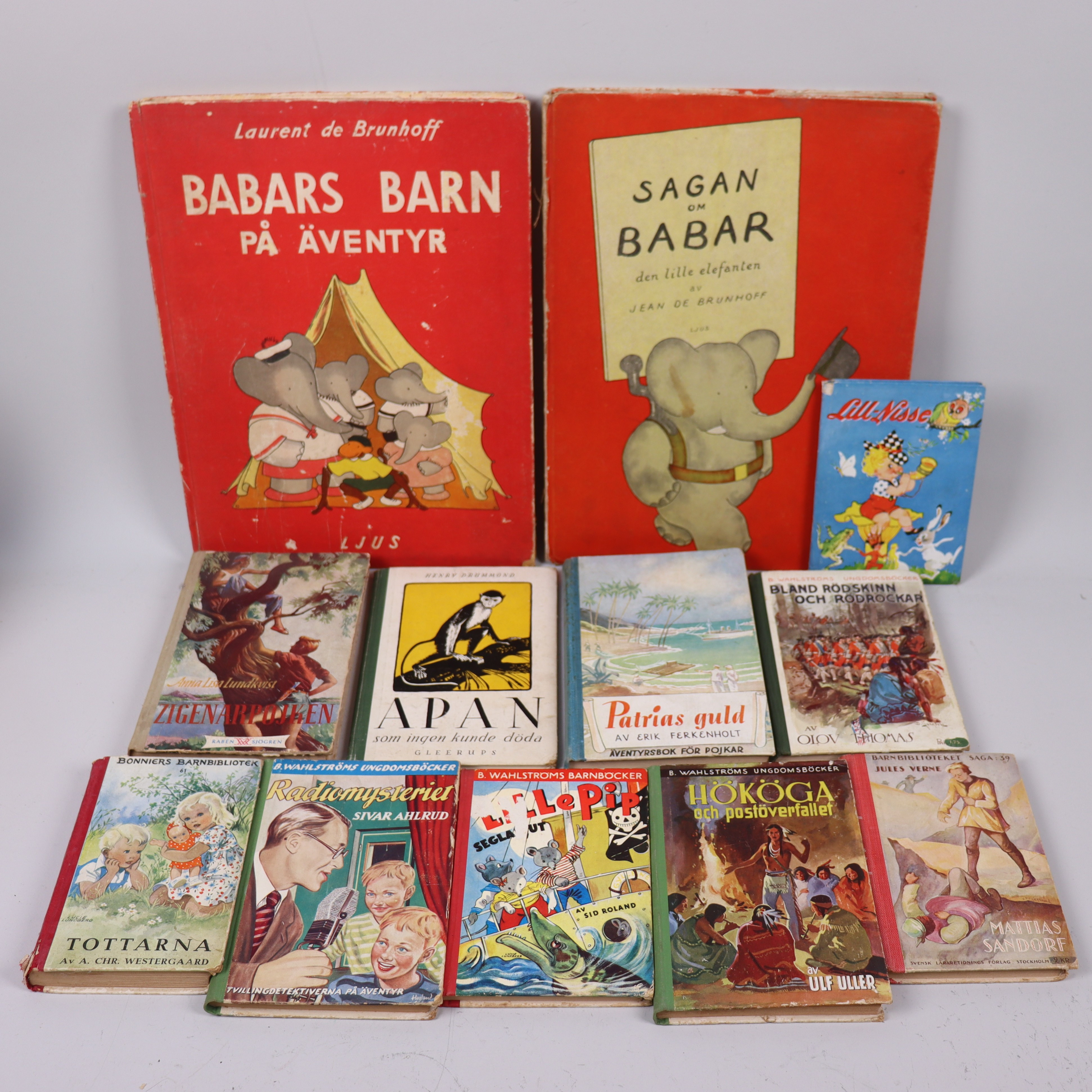 BÖCKER, barn och ungdomsböcker, Babar, Tottarna, Hököga, Jules Verne mm, 12 st.
