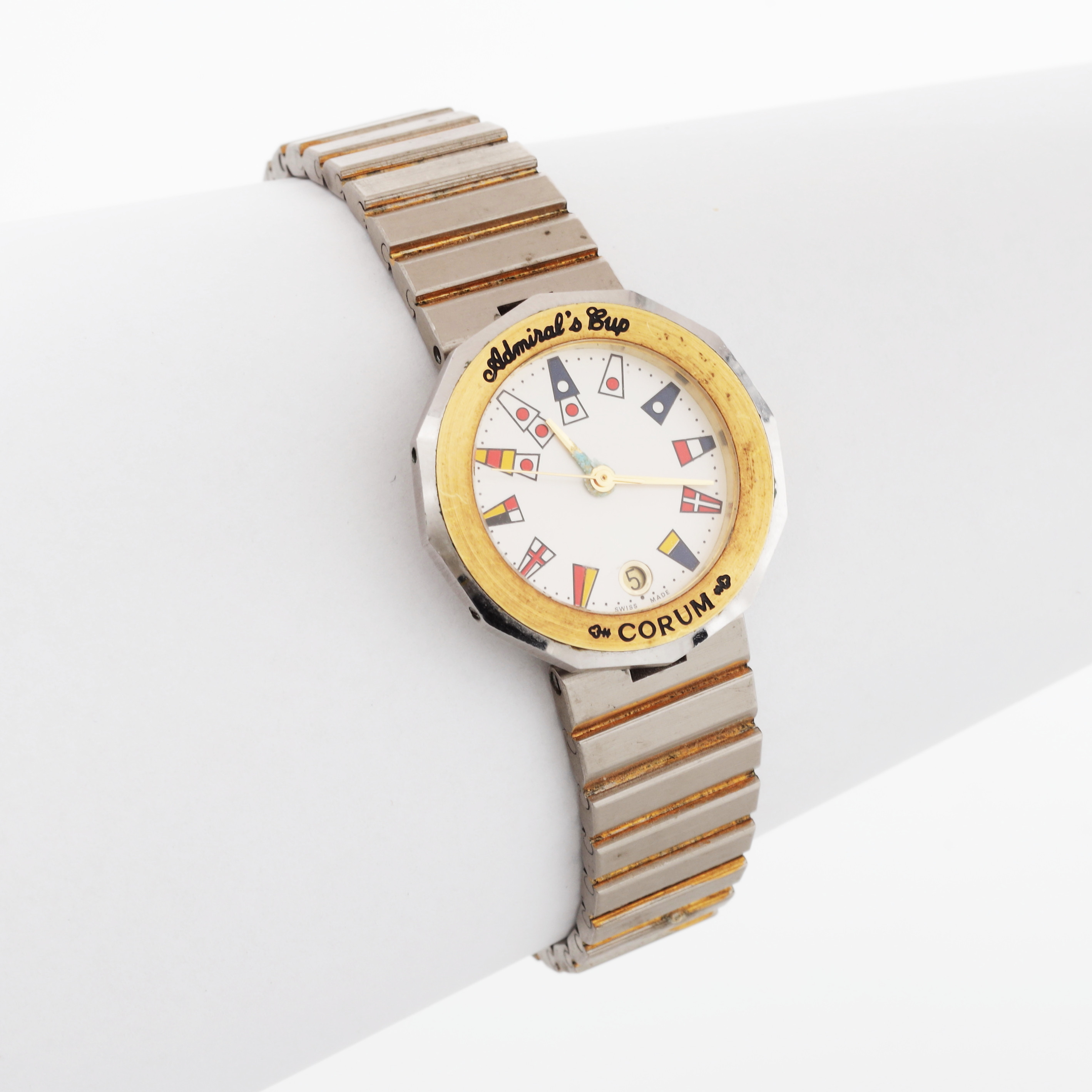 CORUM ADMIRAL´s Cup, armbandsur, stål.