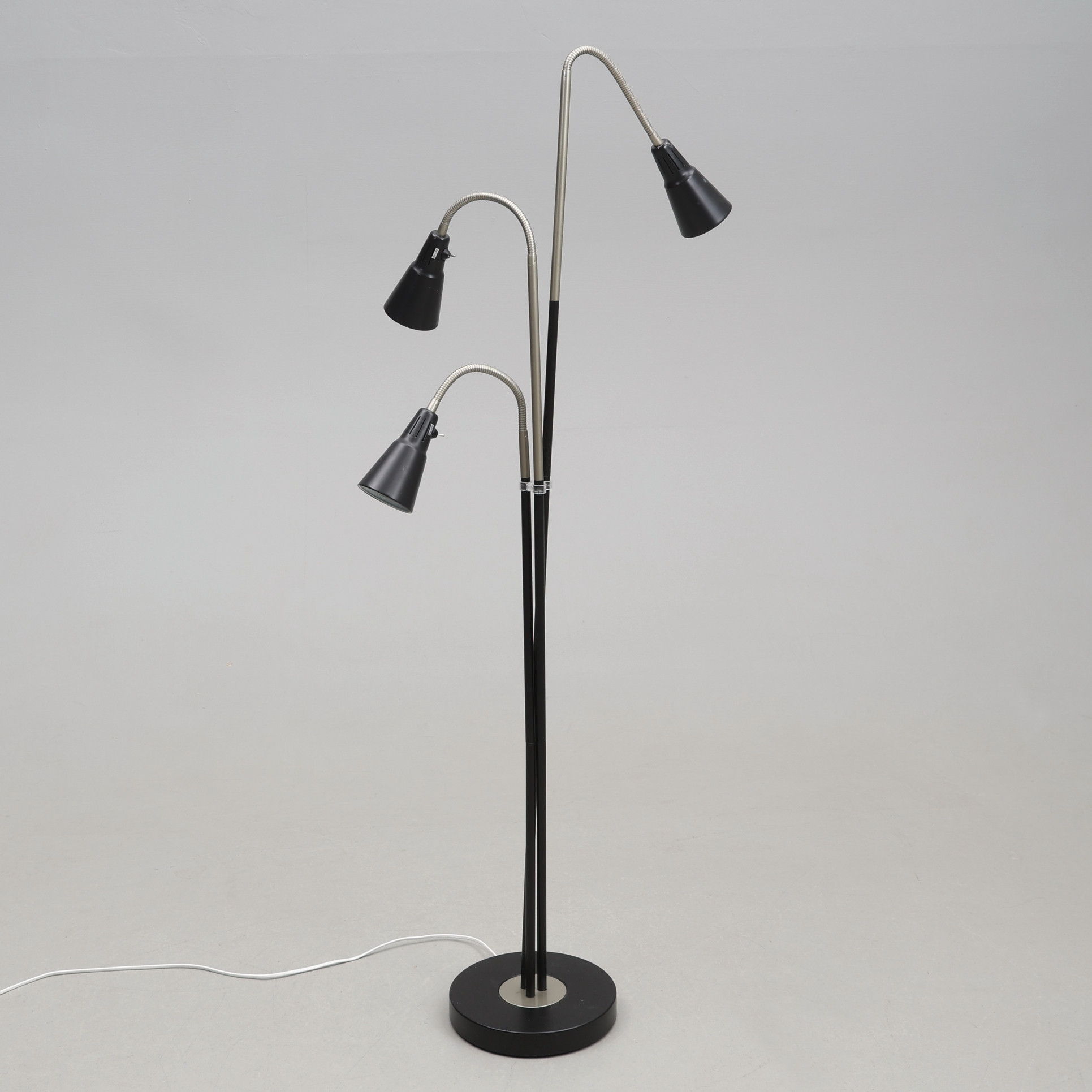 GOLVLAMPA, Metall, 3 armar, "Kvart" Ikea. 1900-tal.