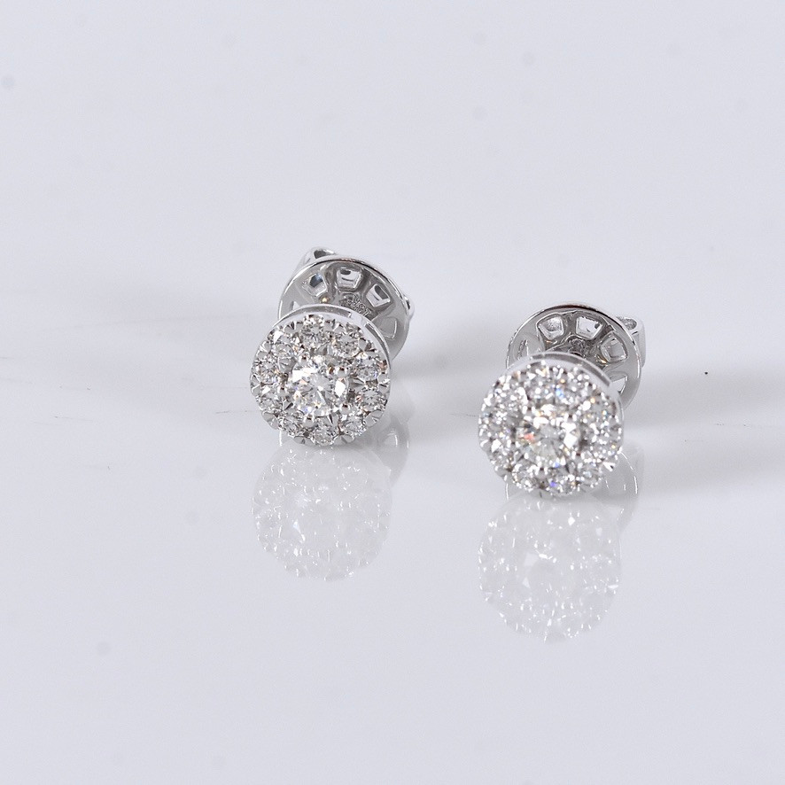 DIAMANTÖRHÄNGEN, ett par, totalt 0,42ct, vitguld, 18K.