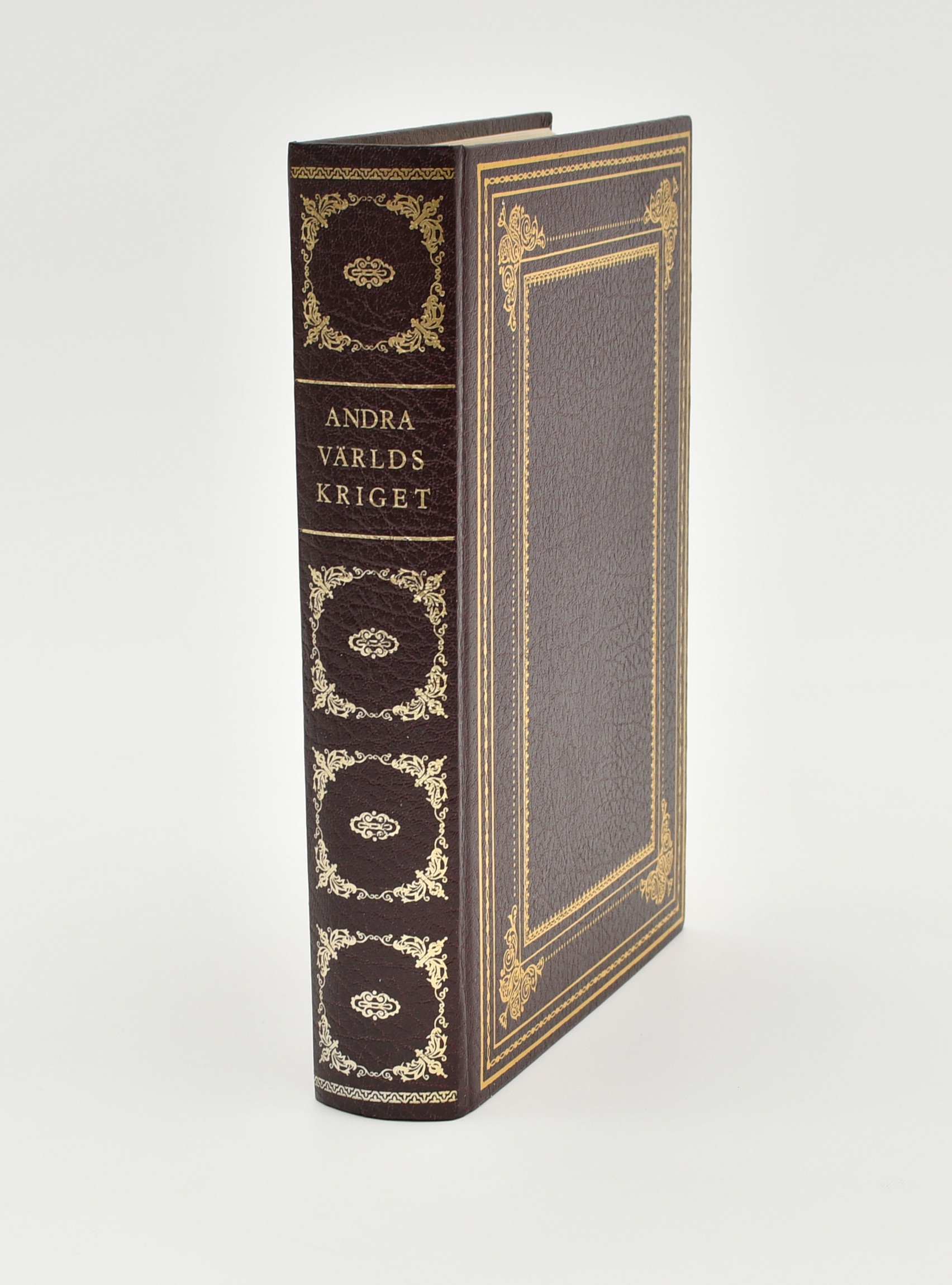 Andra världskriget dag för dag på alla fronter.