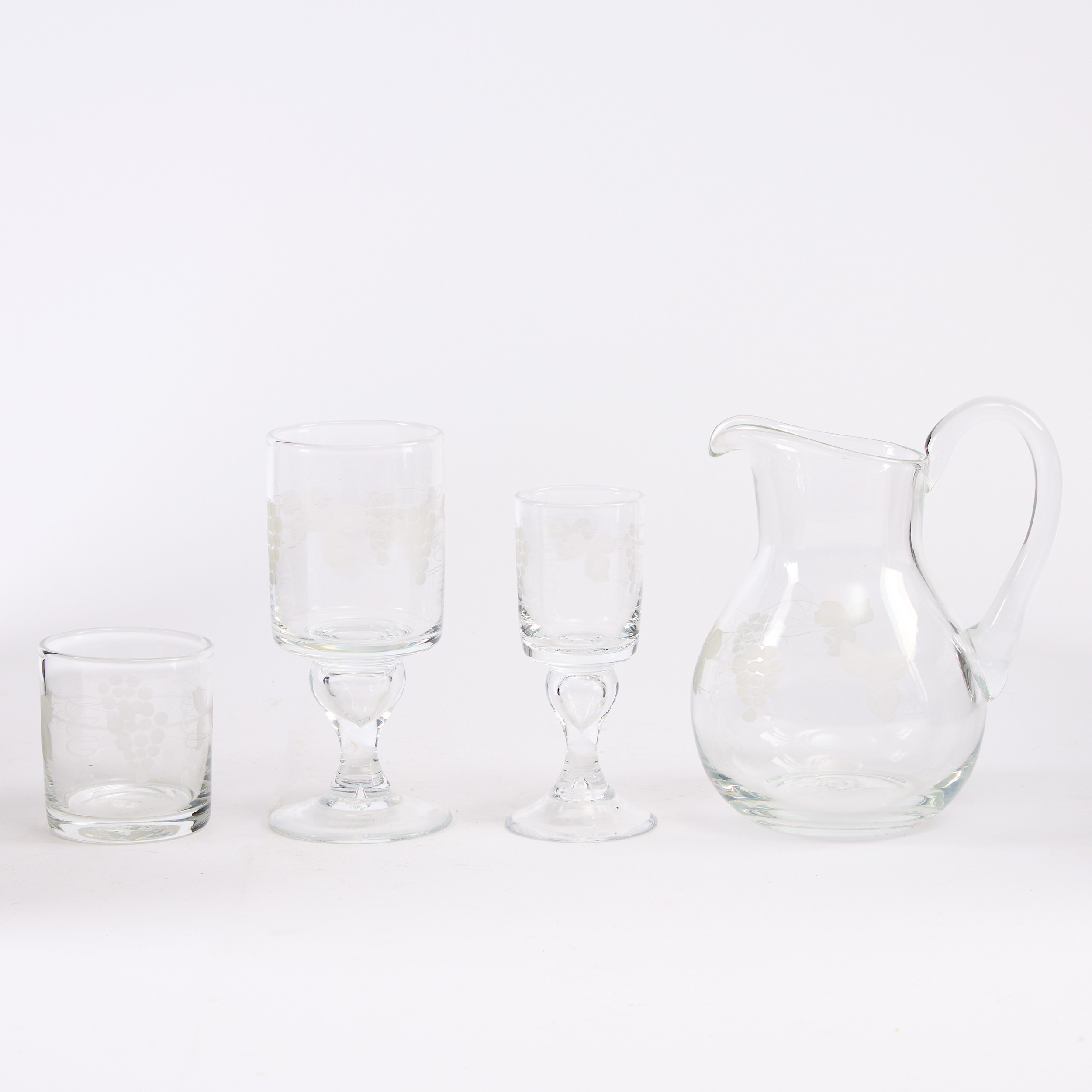 GLASSERVISDELAR, 29 delar, "Swedish Old", Reijmyre.