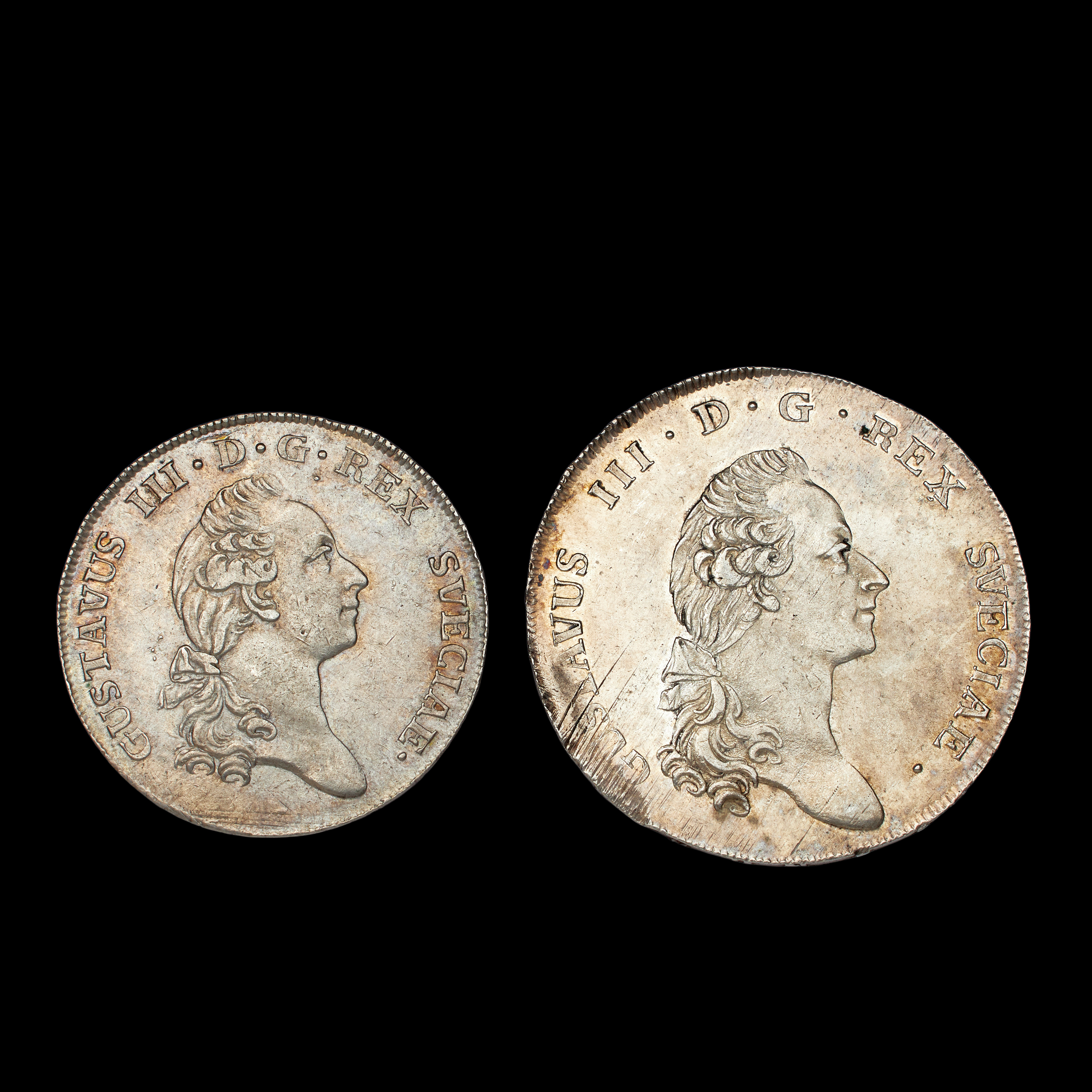 SILVERMYNT, 2 st, Gustav III, 1 riksdaler 1792 samt 2/3 riksdaler 1776.