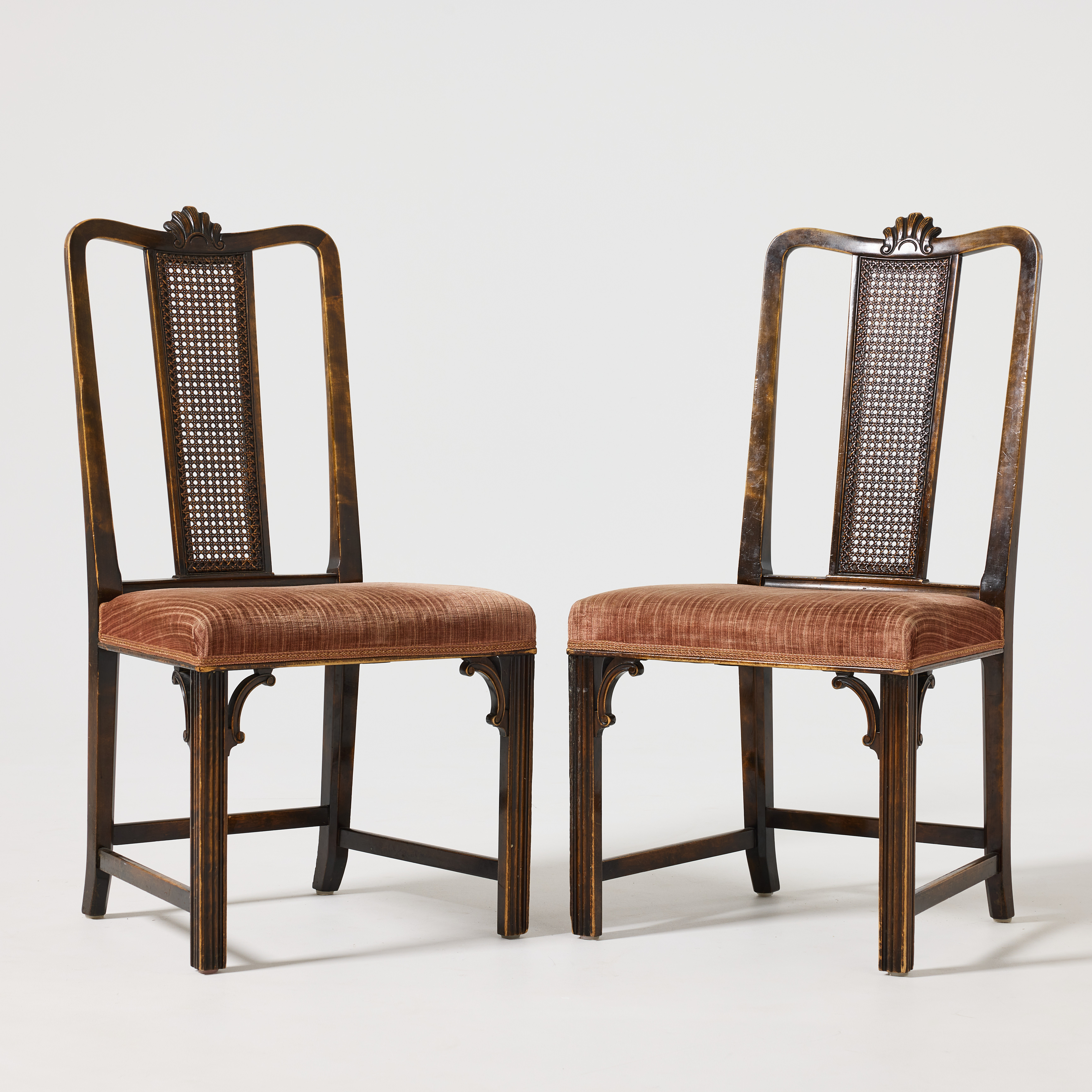 AXEL EINAR HJORTH. "Radio", stolar, ett par, Nordiska Kompaniet, 1928, bonad björk, ryggbrickor med rotting och snäckformat krön.