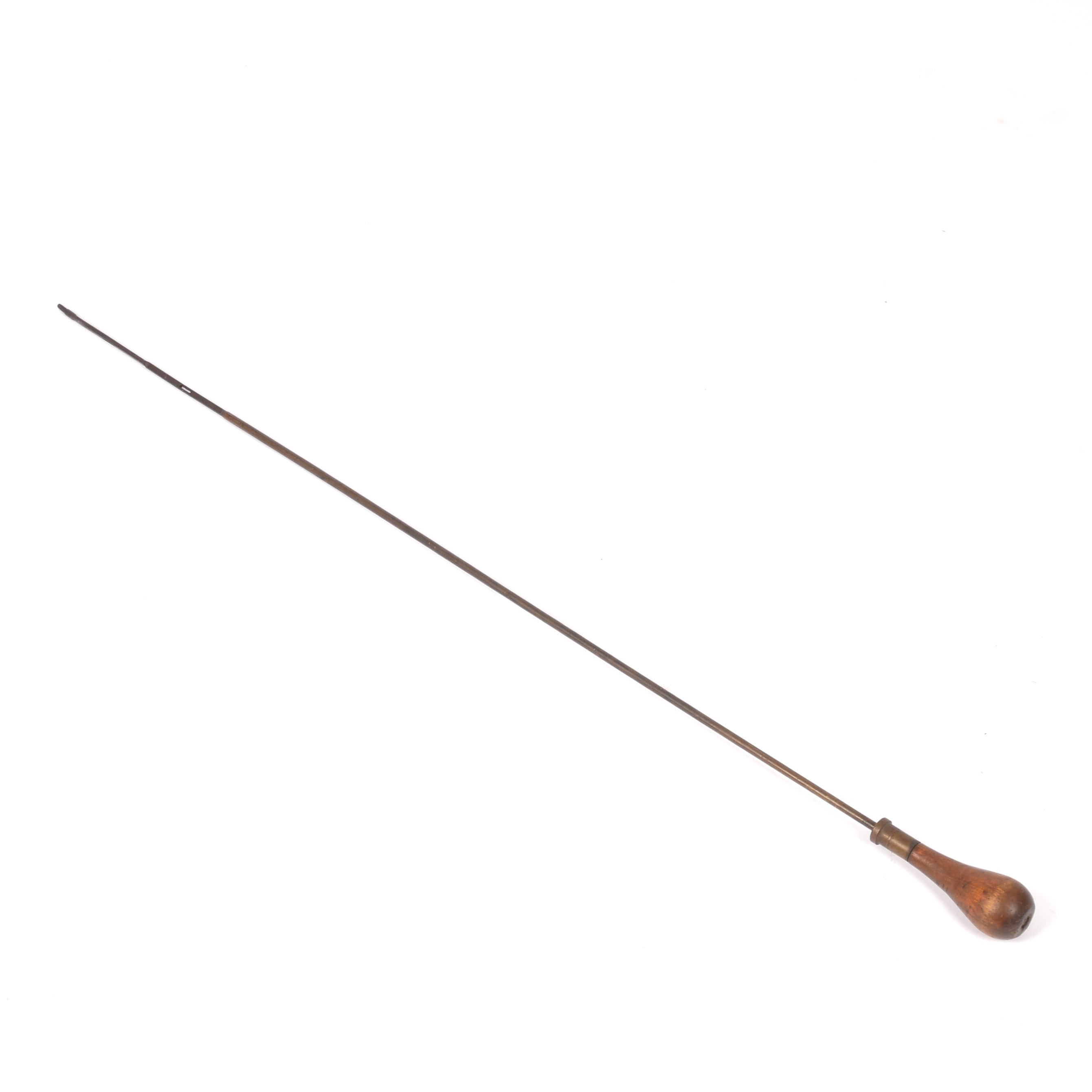 LÄSKSTÅNG, tillhört flottans gevär, trä, mässing och järn, 1800-tal.