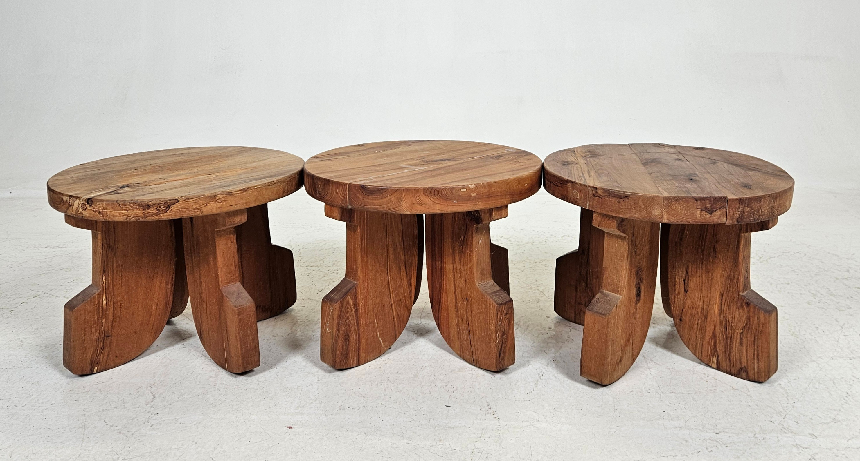 BERNT BÄCKDAHL. TILLSKRIVEN. Pallar, 3 st.