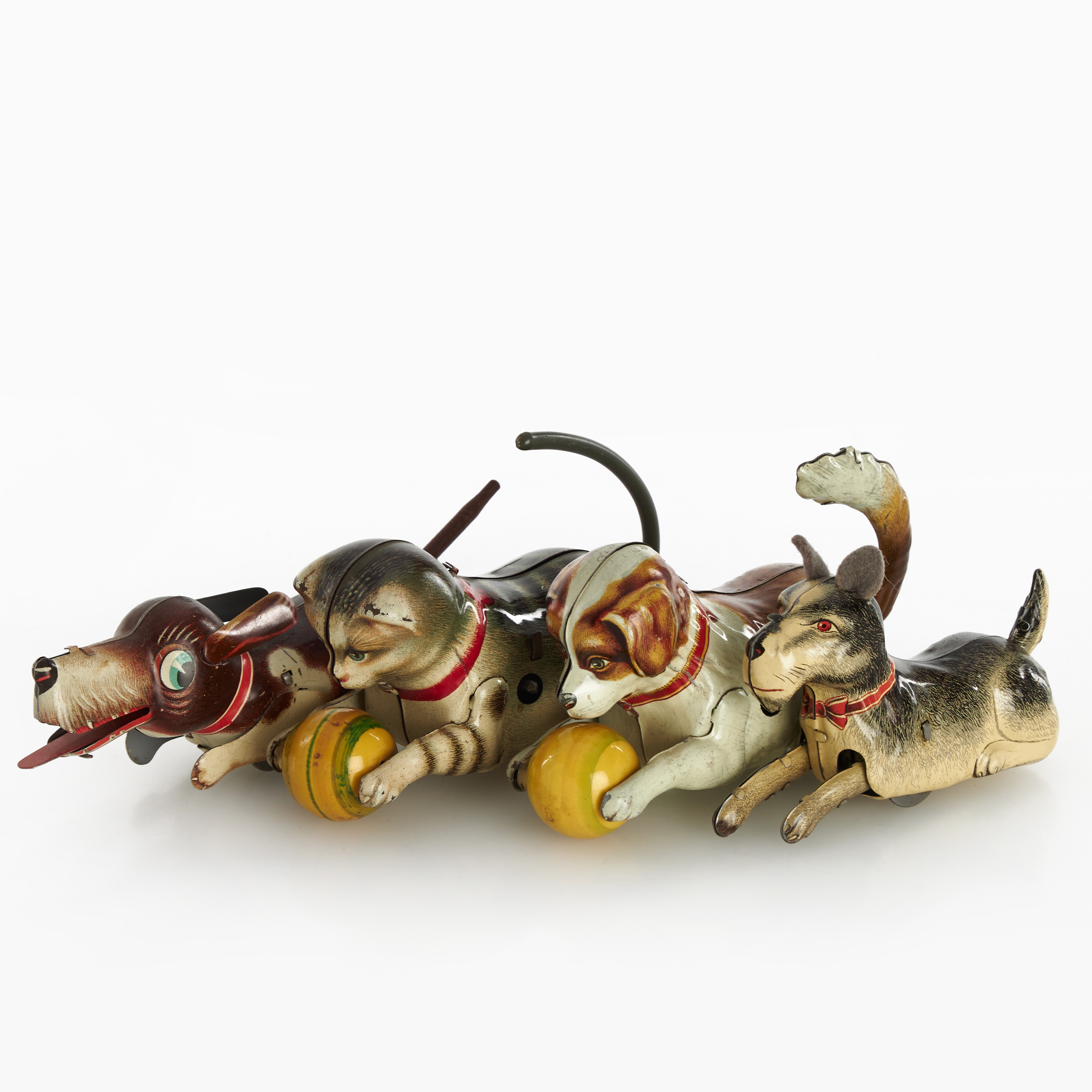 KÖHLER, plåtleksaker, 4 st, hundar & katter, litograferad plåt, urverk/friktion, Tyskland, 1940/50-tal.