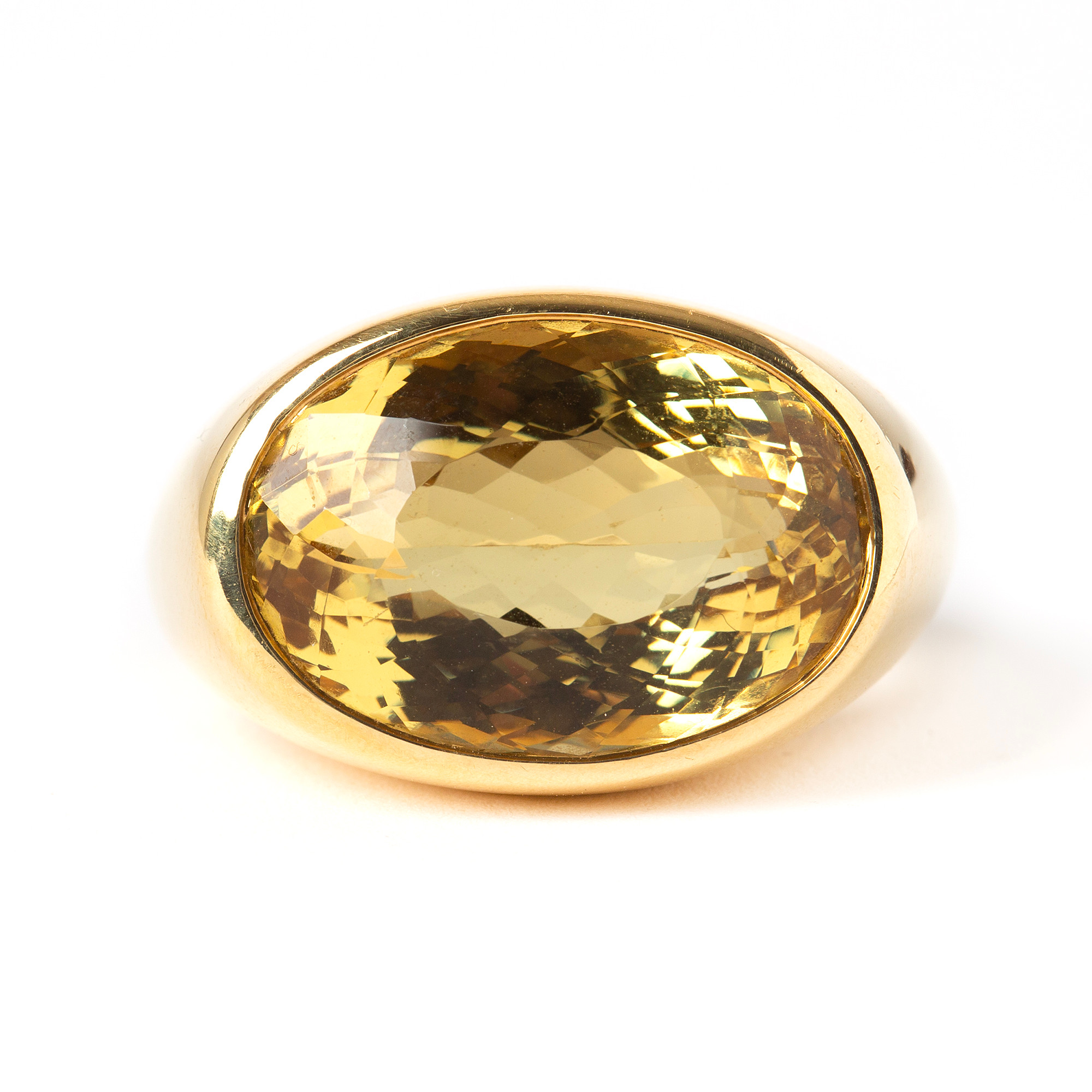 RING, 18K guld med fasettslipad beryll, T. Ristori, Florens, Italien.