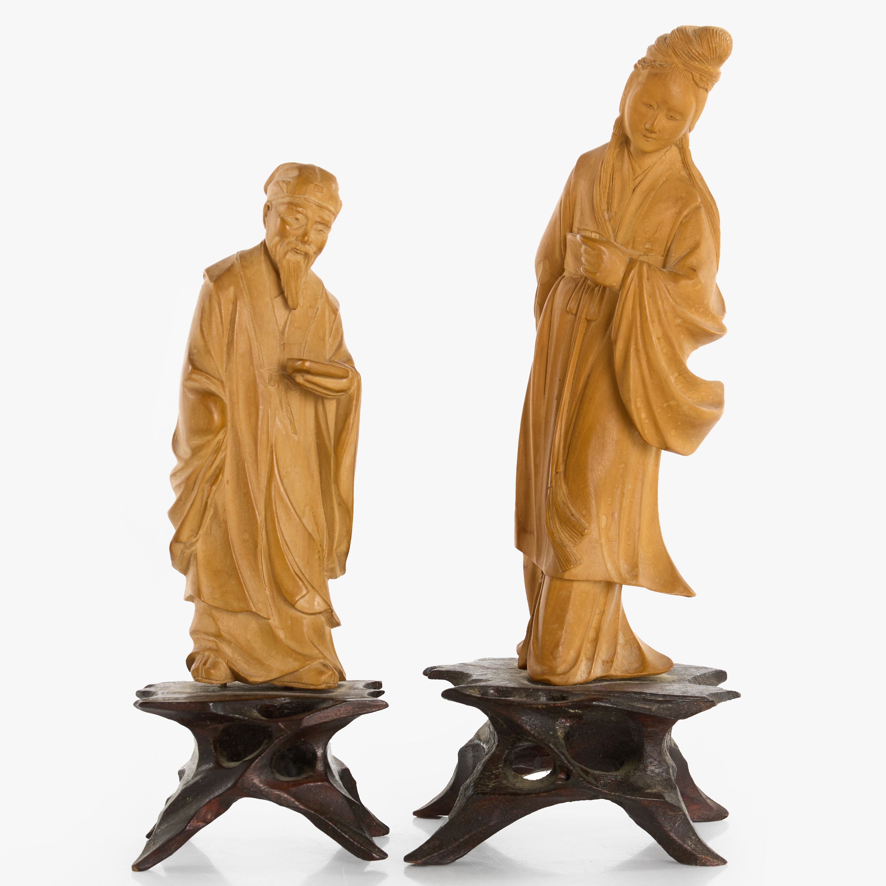 FIGURINER, ett par, snidat trä, Kina, 1900-tal.
