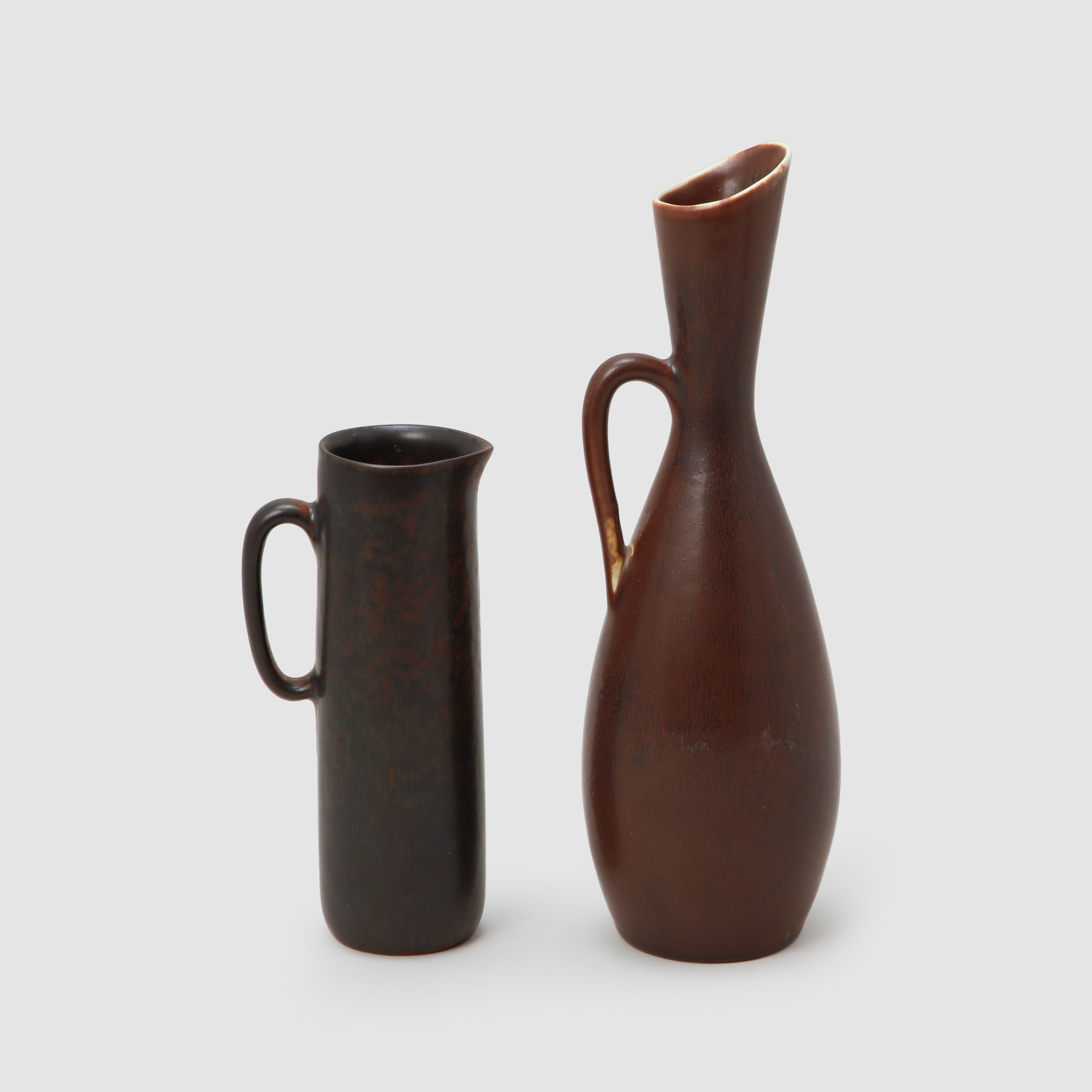 CARL-HARRY STÅLHANE. Kannor/ vaser, 2 st, stengods, Rörstrand.