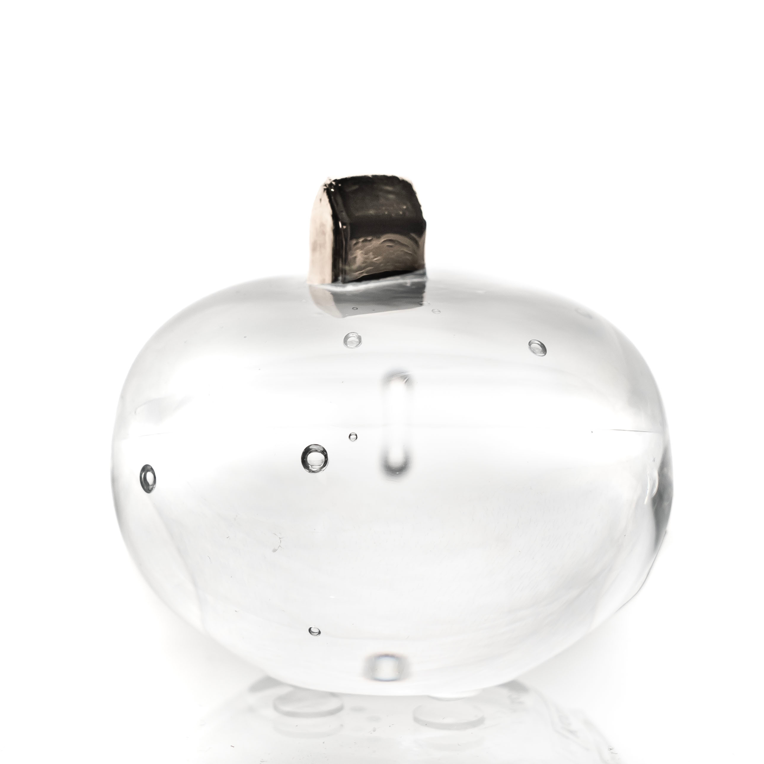 BERTIL VALLIEN. "Earth on top" Kosta Boda, daterad 2021.