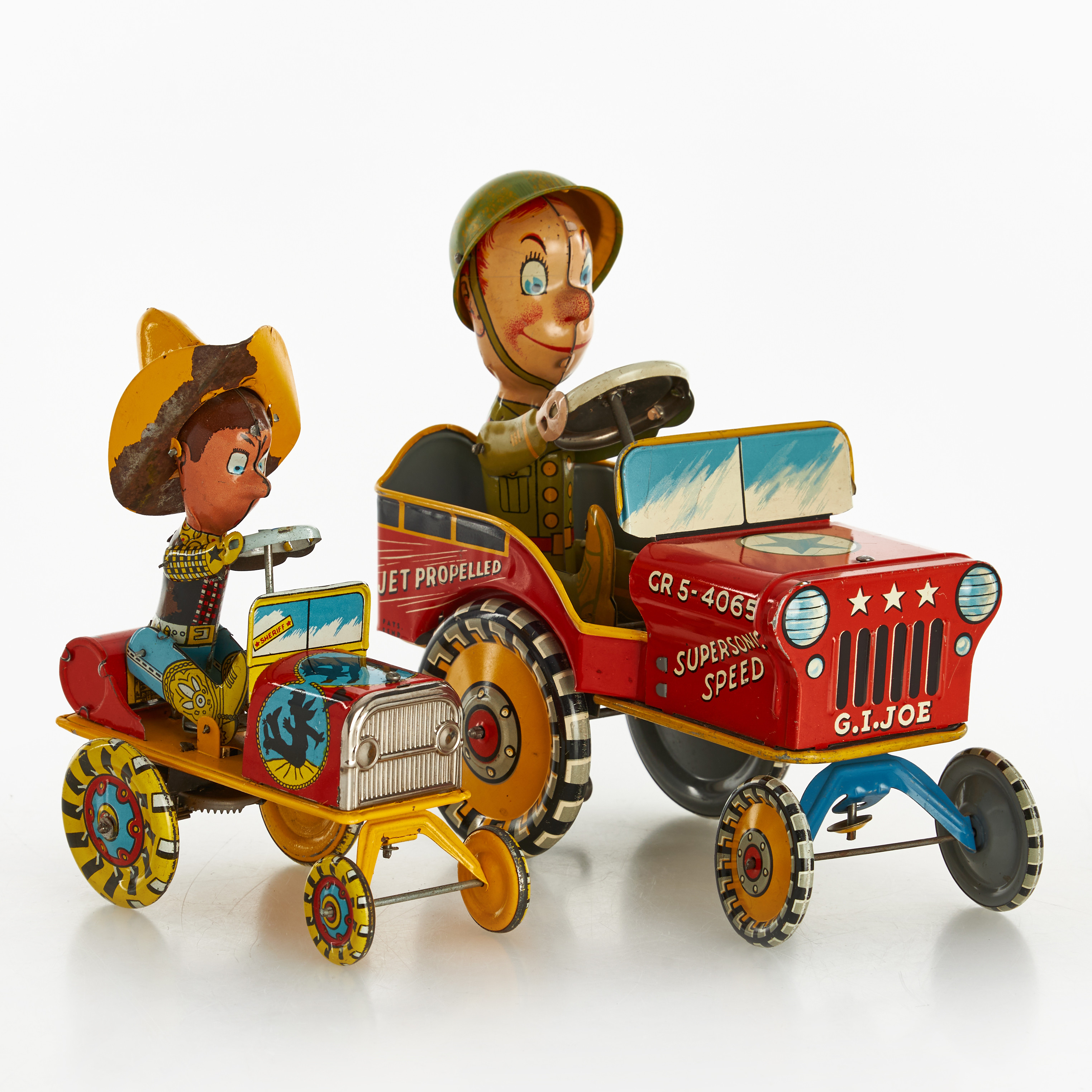 PLÅTLEKSAKER, 2 st, litograferad plåt, 1900-talets mitt, "Rodeo" samt "G. I. Joe and his Jouncing Jeep".