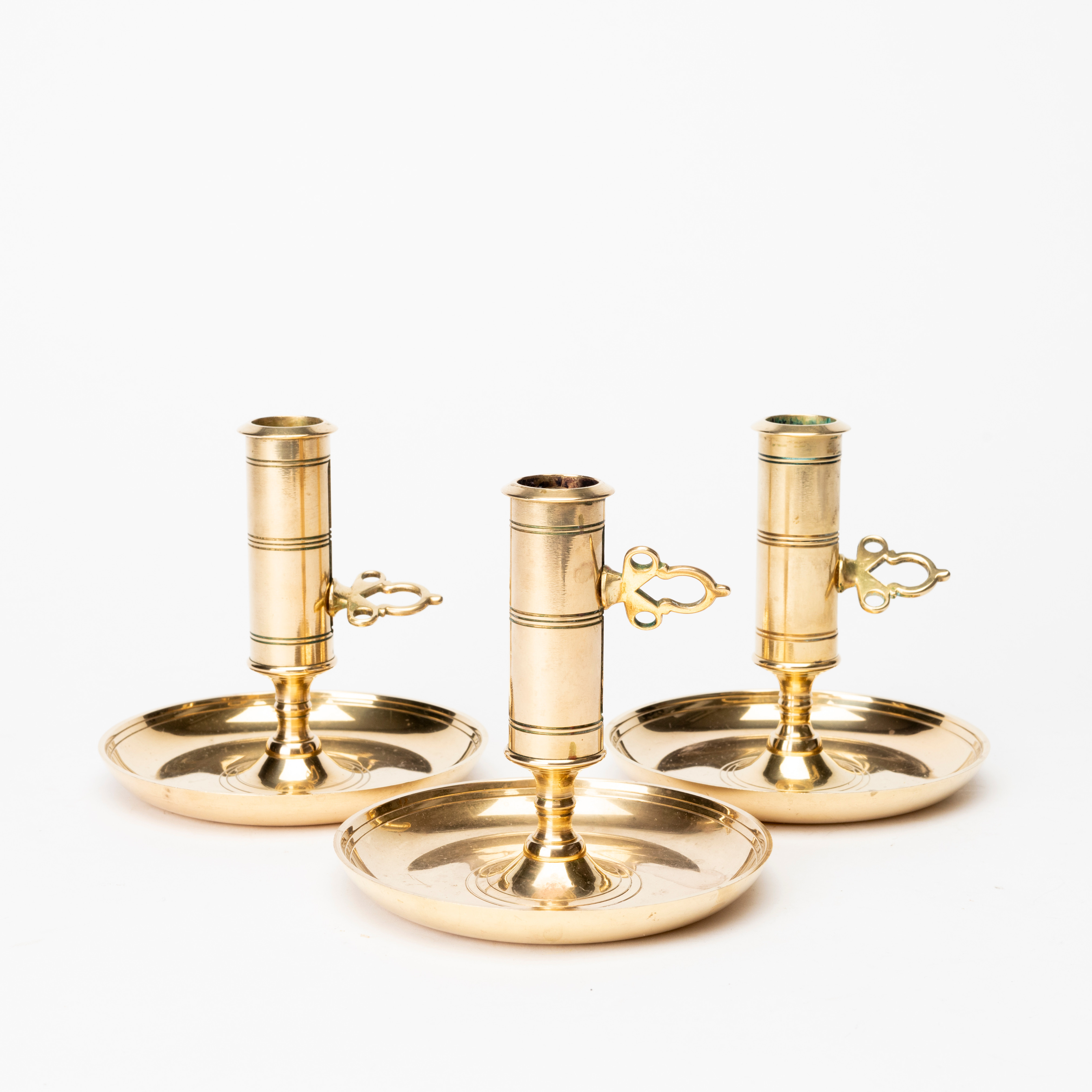 LJUSSTAKAR, 3 st, mässing Skultuna modell 68/93.