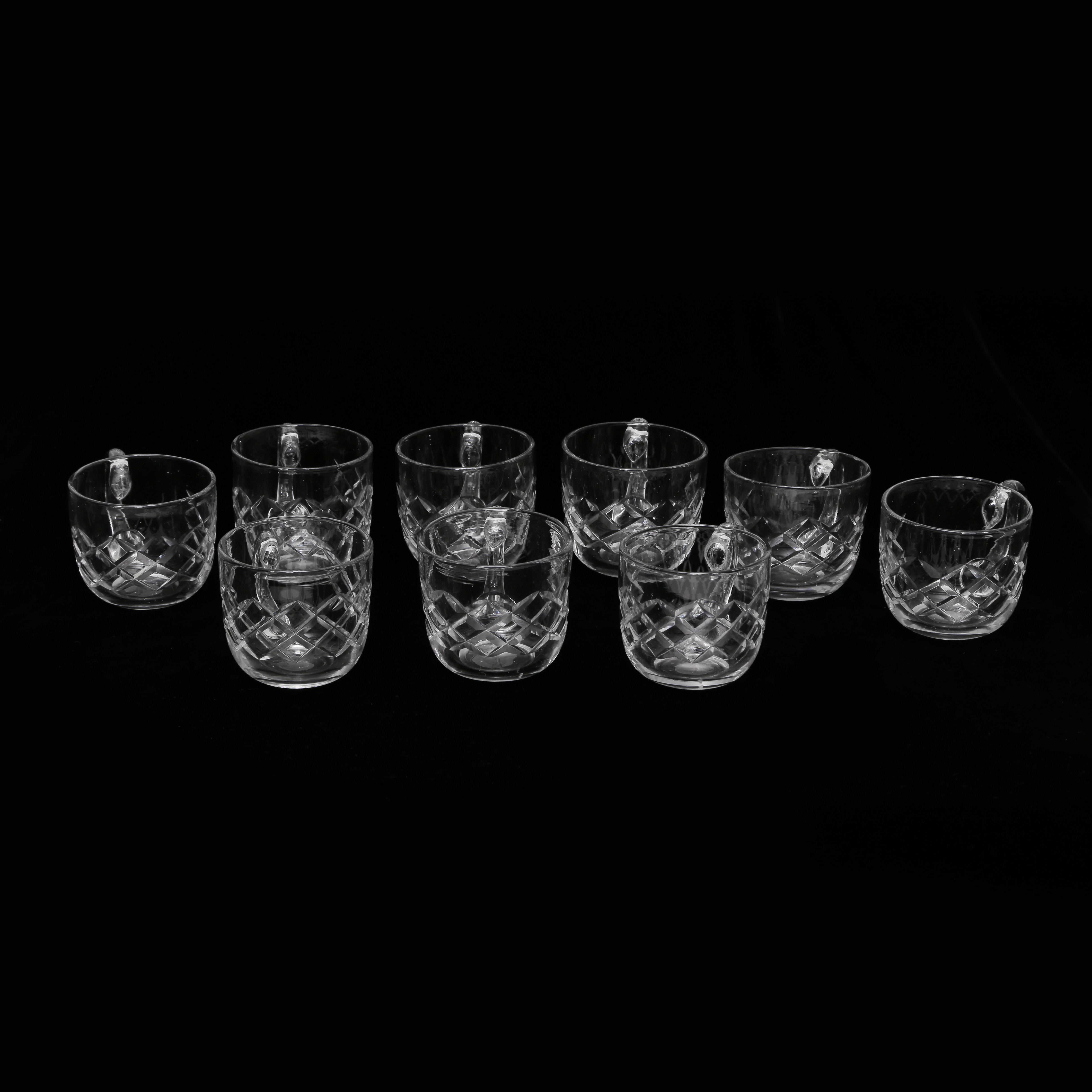 9 PUNSCHGLAS, RUTSLIPAD DEKOR, 1900-TAL.