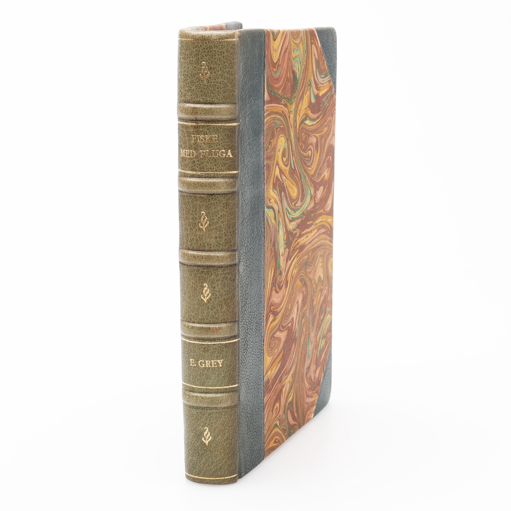 FLUGFISKE. DEN BRITTISKE UTRIKESMINISTERN EDWARD GREY'S BERÖMDA BOK FISKE MED FLUGA 1921 MED ETT FÖRETAL AV BERTIL GRIPENBERG.