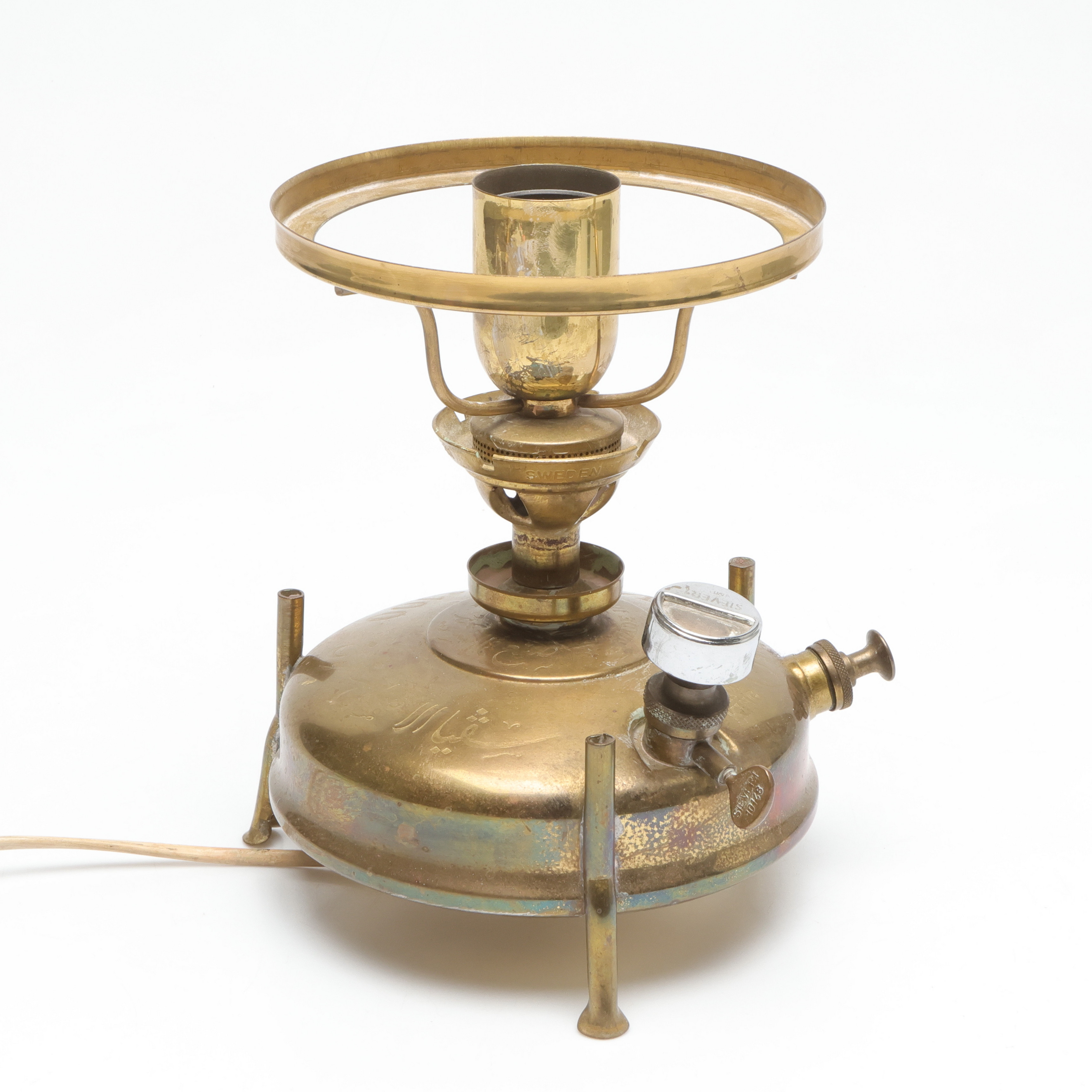 BORDSLAMPA, omarbetad från fotogenbrännare, Svea No 100.