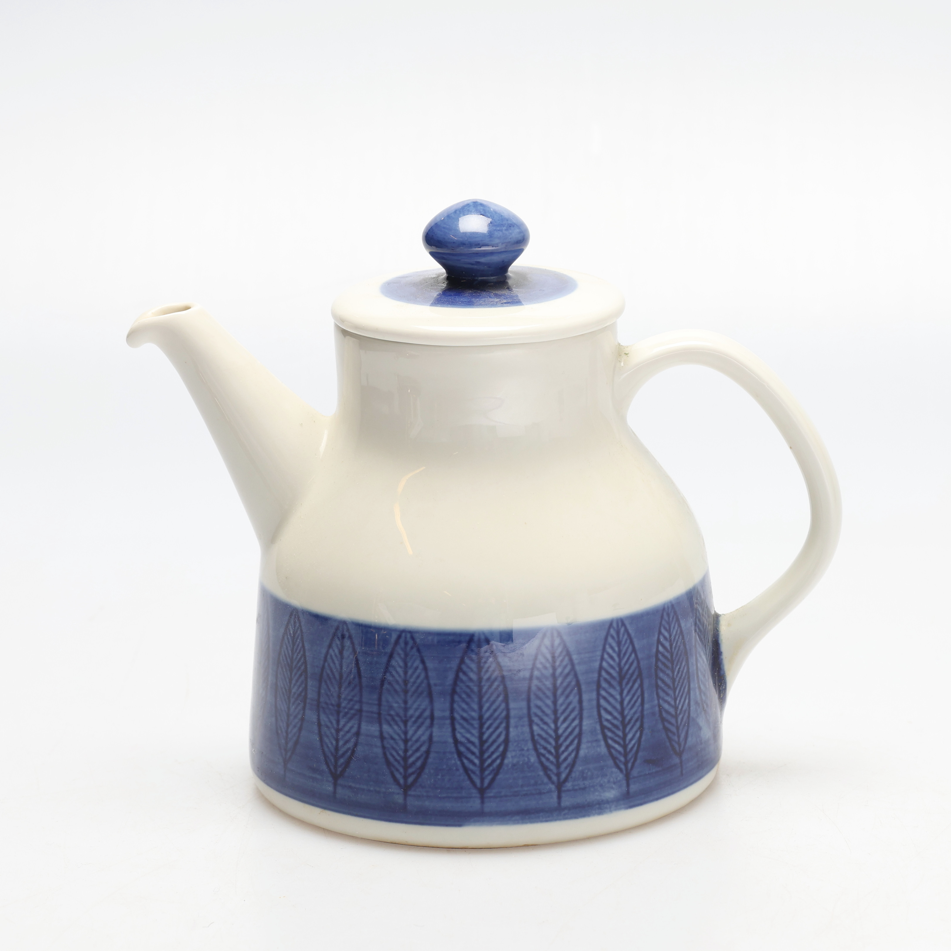 HERTHA BENGTSON. Kanna, porslin, "Koka Blå", Rörstrand.