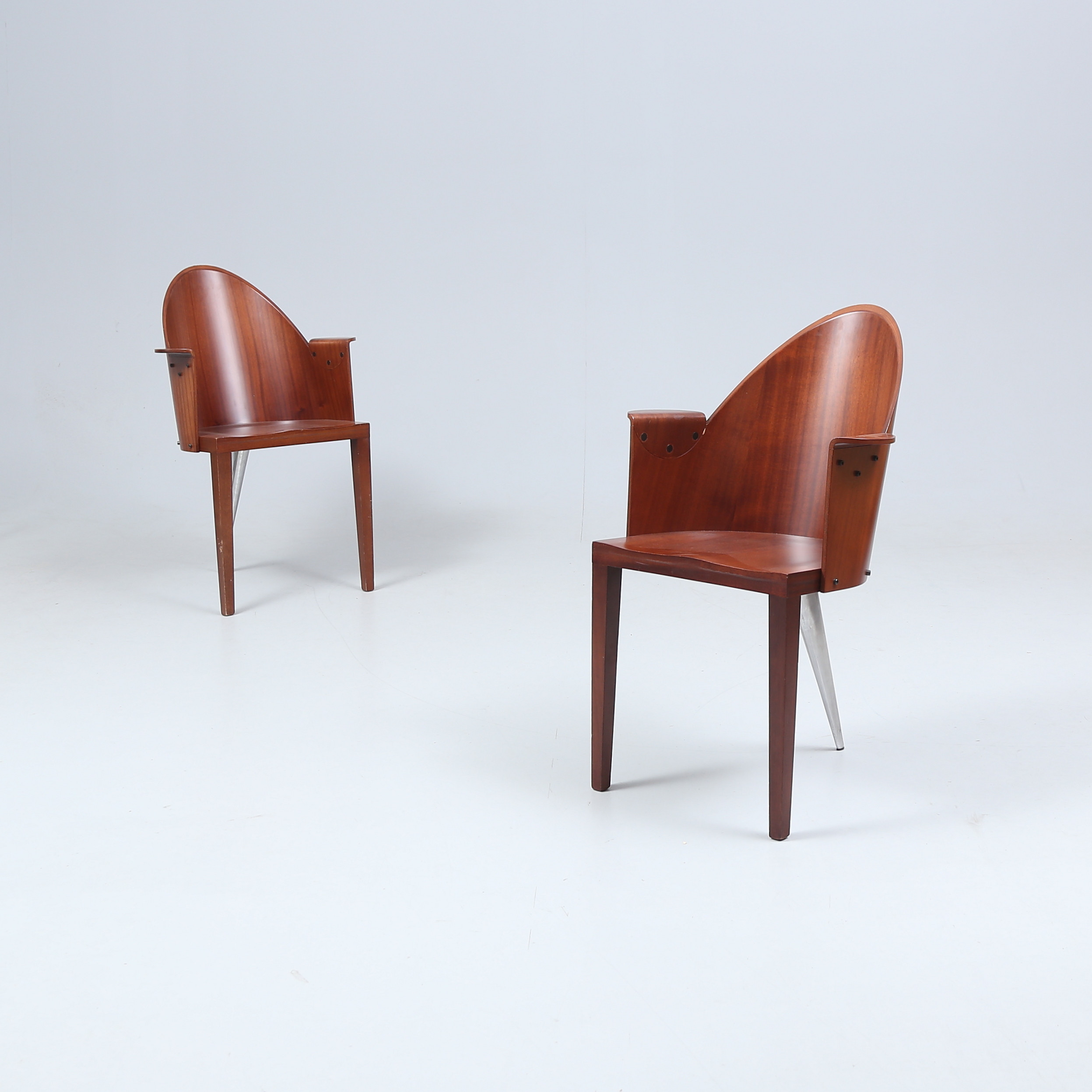 PHILIPPE STARCK. Karmstolar, ett par, ''Royalton'', Driade Aleph, Italien, 1980-tal.