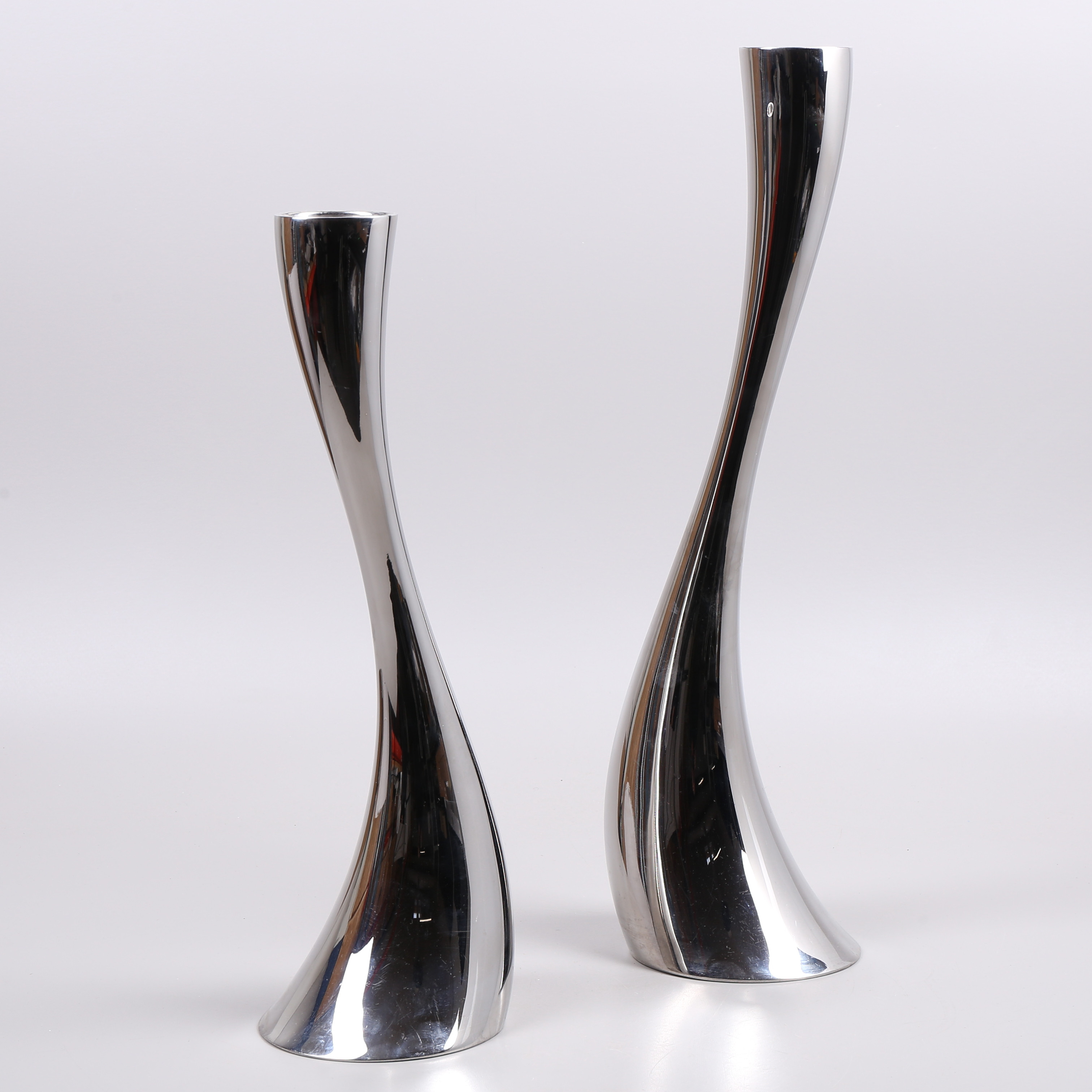 GEORG JENSEN. Ljusstakar, 2 st, "Cobra", metall, 1900-talets andra hälft.