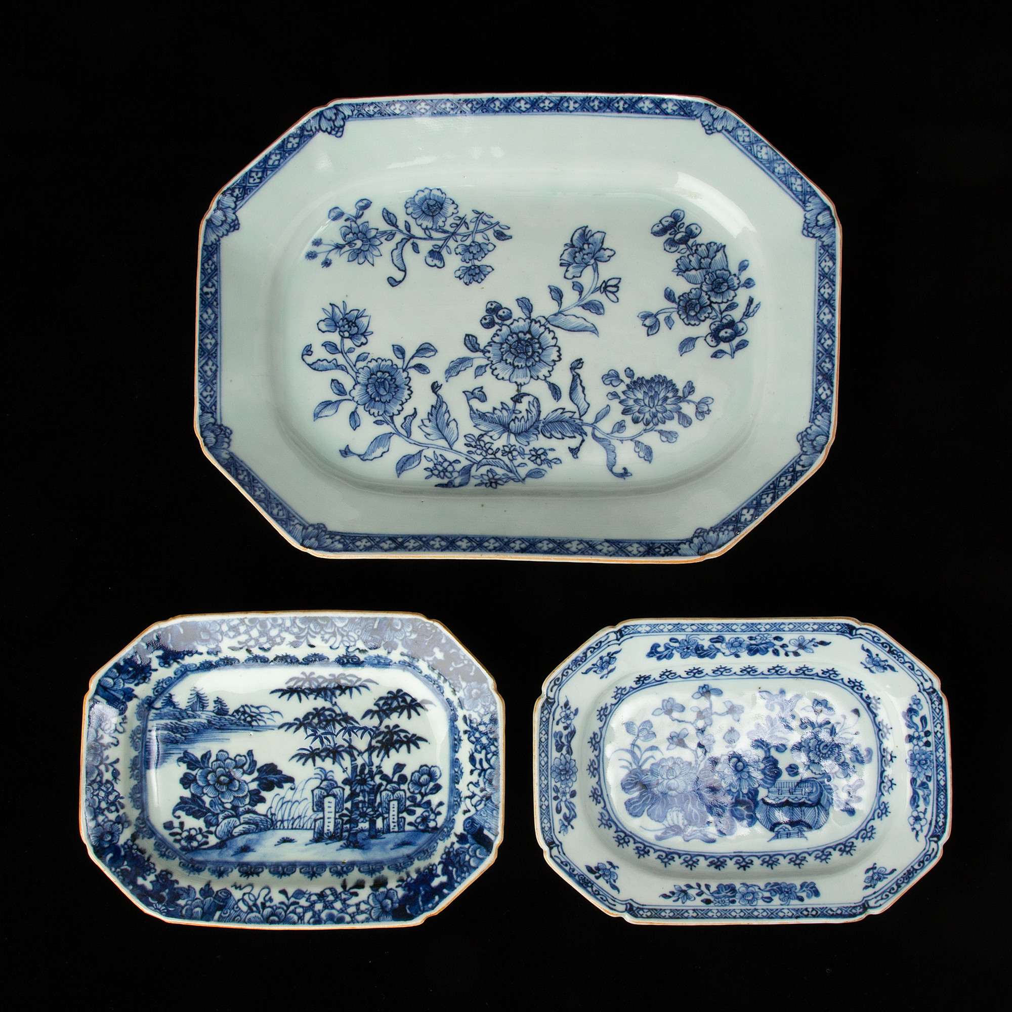 STEKFAT. 3 st, Porslin, Kina, 1700-tal.