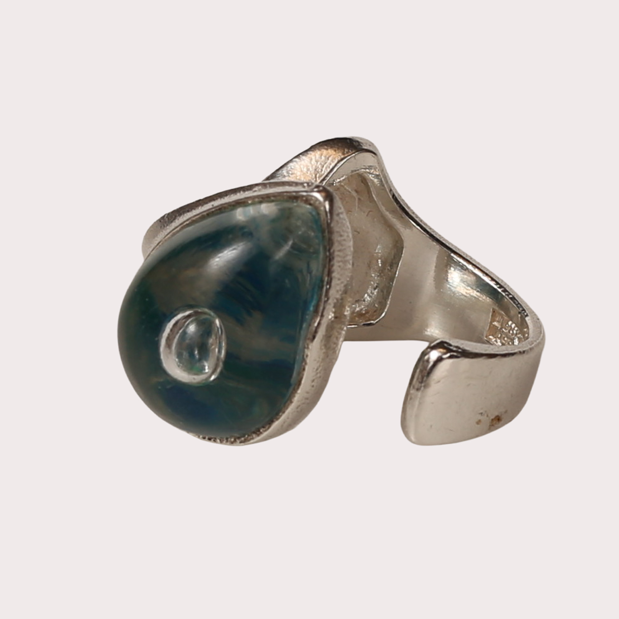 BJÖRN WECKSTRÖM. Ring, Sterlingsilver/akryl "At Eruption" Lapponia Finland år 1974 samt 2 par örhängen silver.