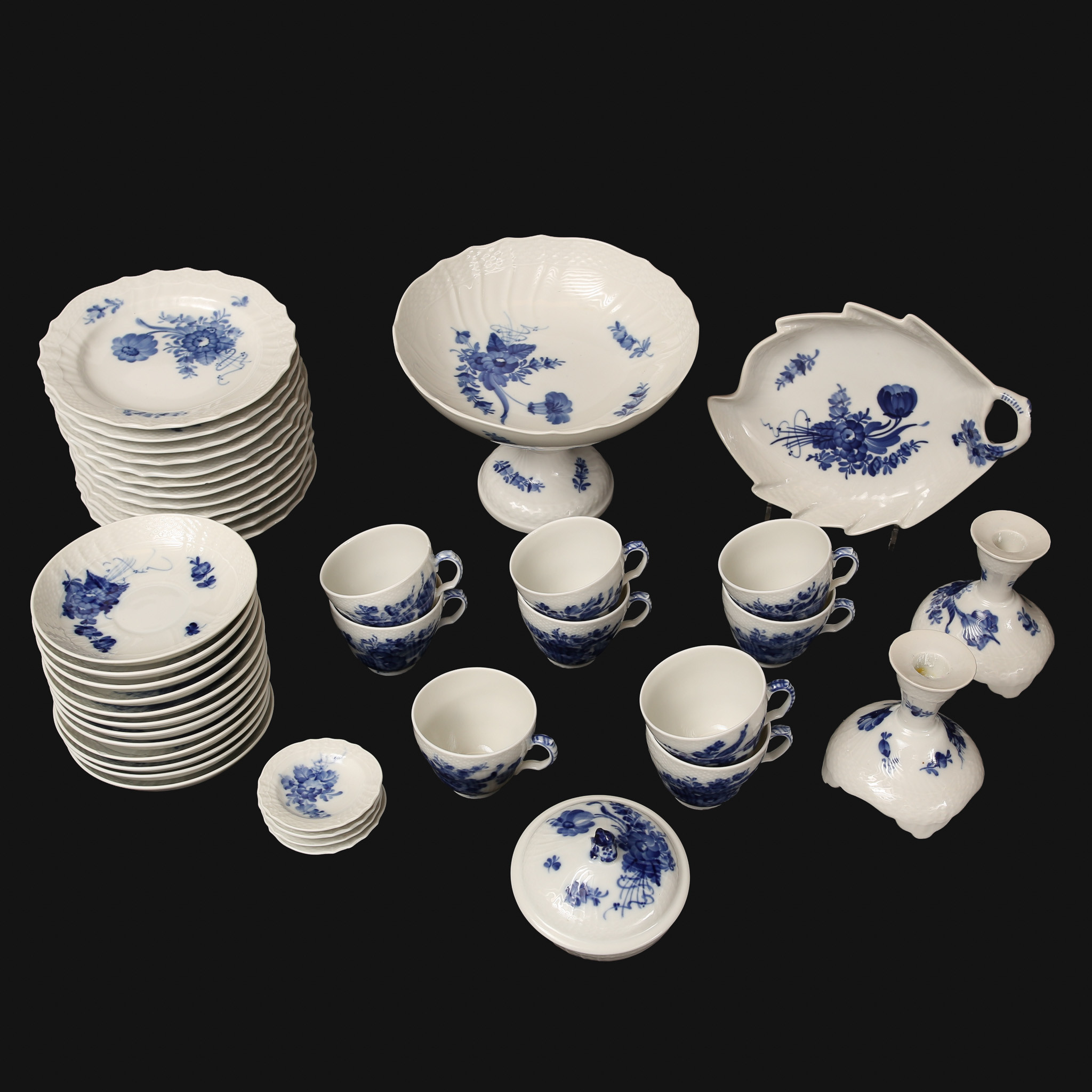 KAFFESERVIS, Blå blomster, porslin, Royal Copenhagen, 42-delar.