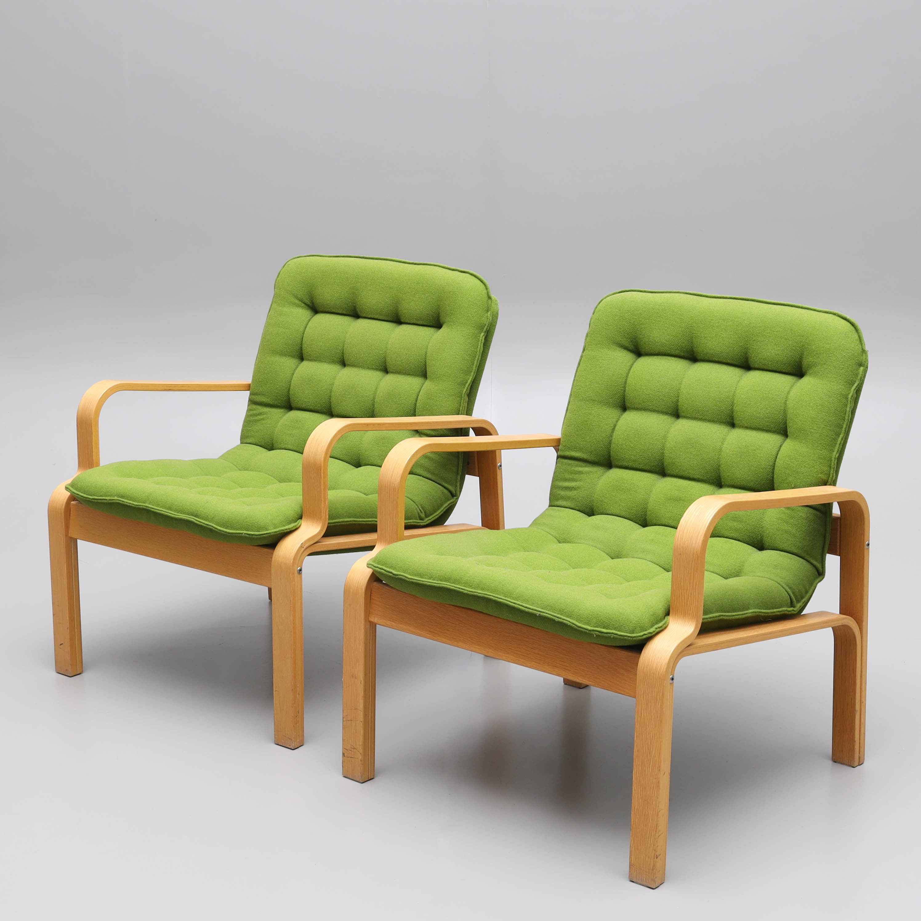 KARMSTOLAR, ett par, klädsel i ull, Kinnarps.