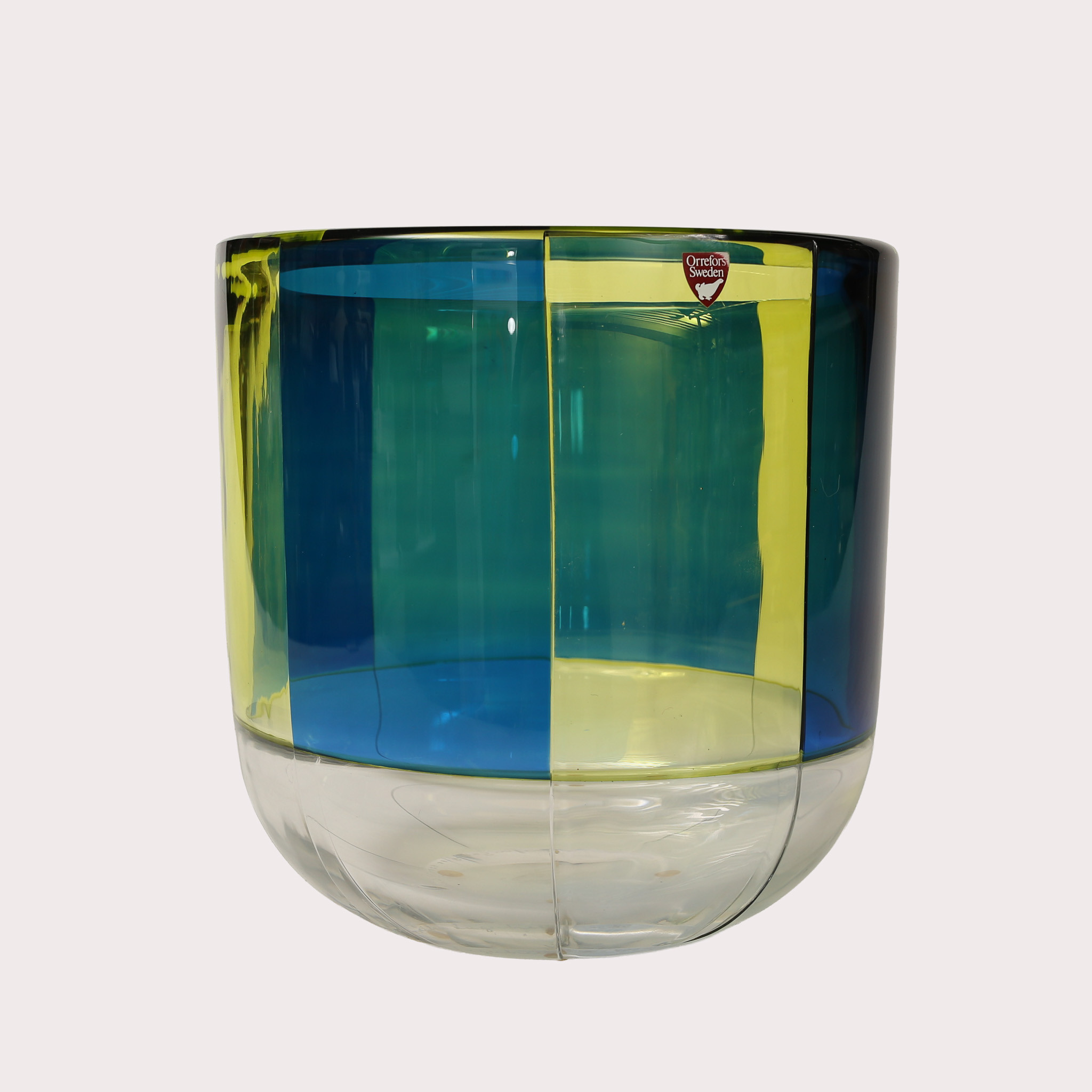 ERIKA LAGERBIELKE. Glasskål, "Sienna", över och underfångsglas i gult och blått, signerad Gallery 22-40 1988, Orrefors.