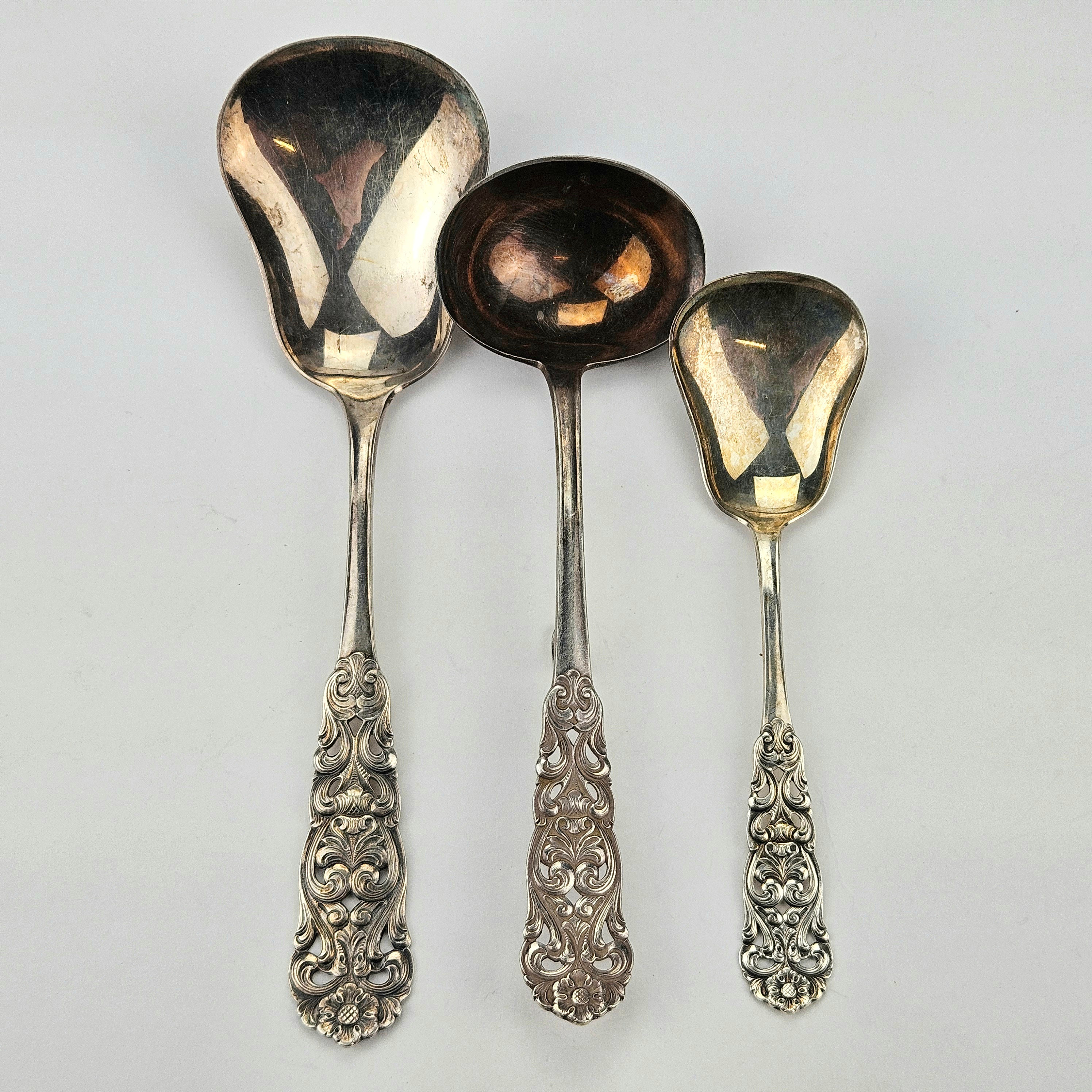 THORVALD MARTHINSEN. Serveringsskedar, 3 st, silver, "Valdres", Norge, vikt ca. 143 gram.