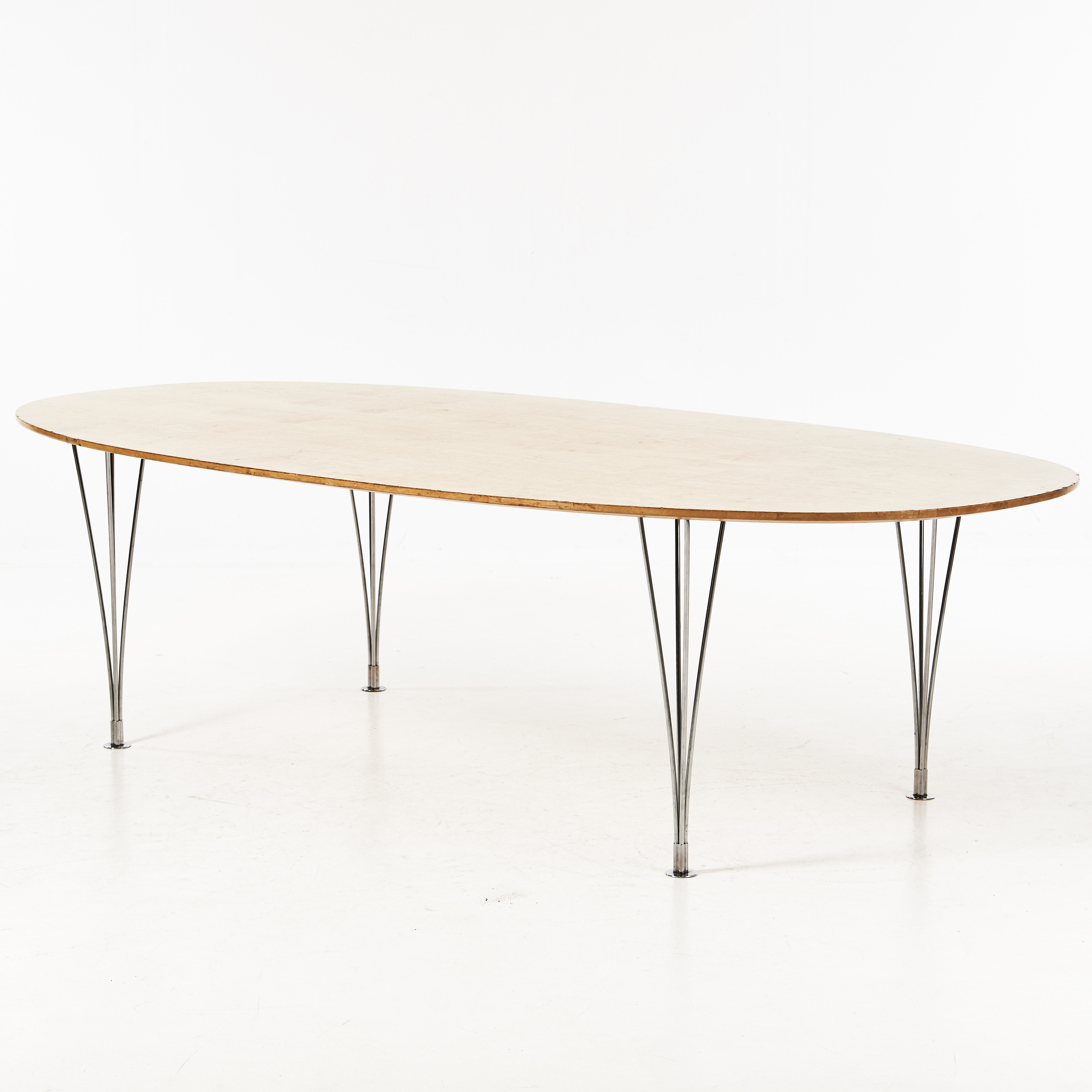 PIET HEIN och BRUNO MATHSSON, Bord "Superellips" Bruno Mathsson International AB, licentillverkad av Fritz Hansen. Etikettmärkt.