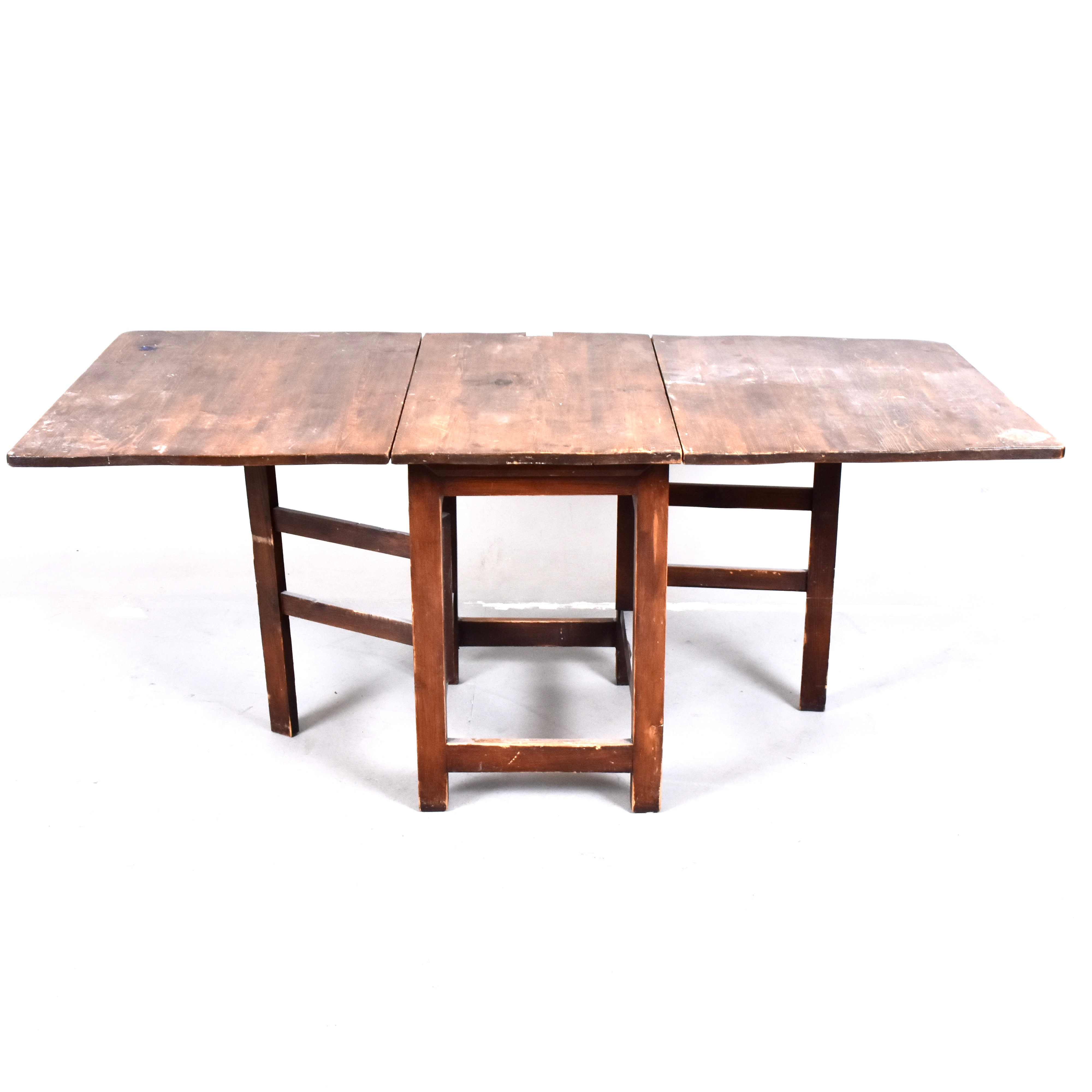 SLAGBORD, bonad fur, 1900-talets 1 hälft.