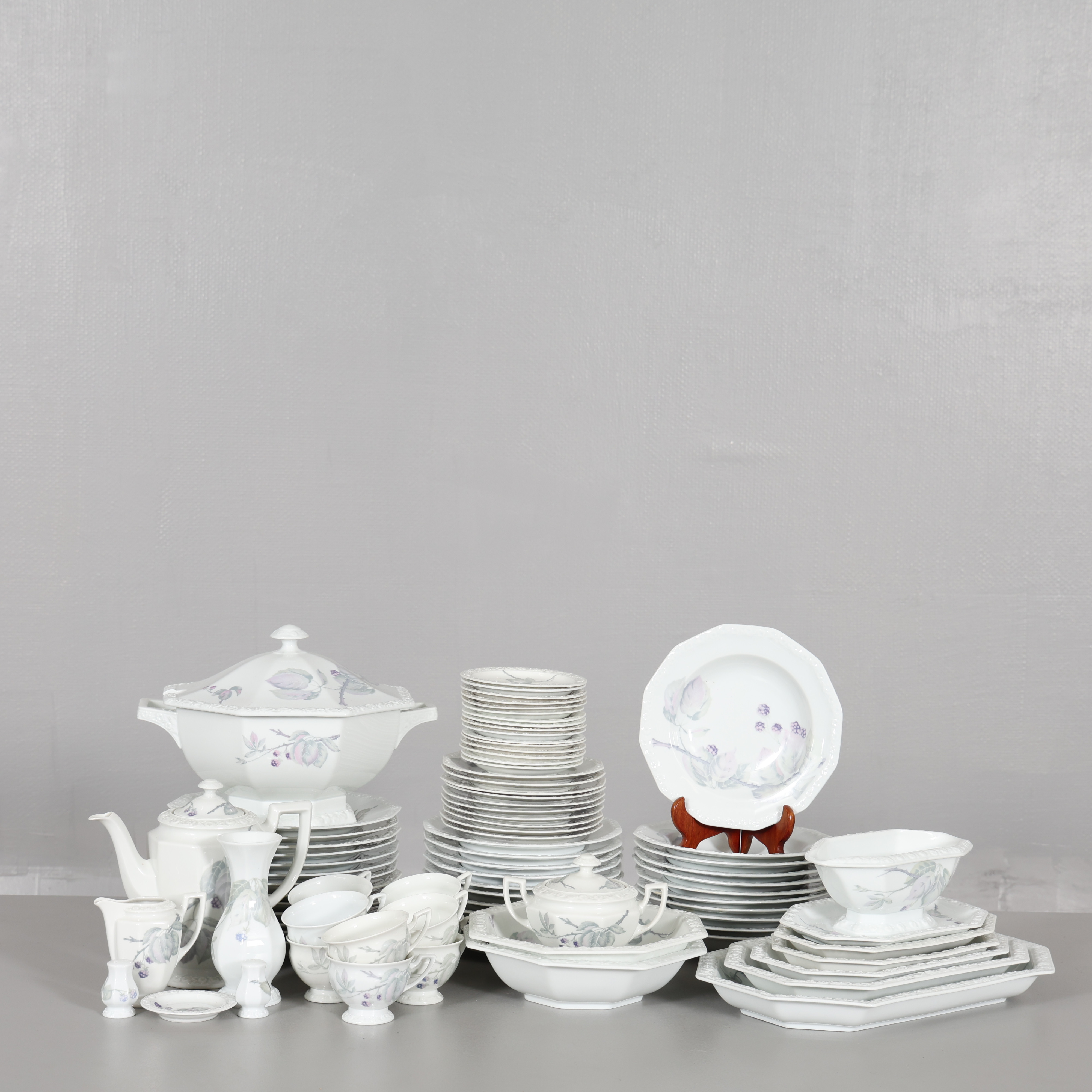 SERVIS 80 delar "Maria Björnbär" Rosenthal.