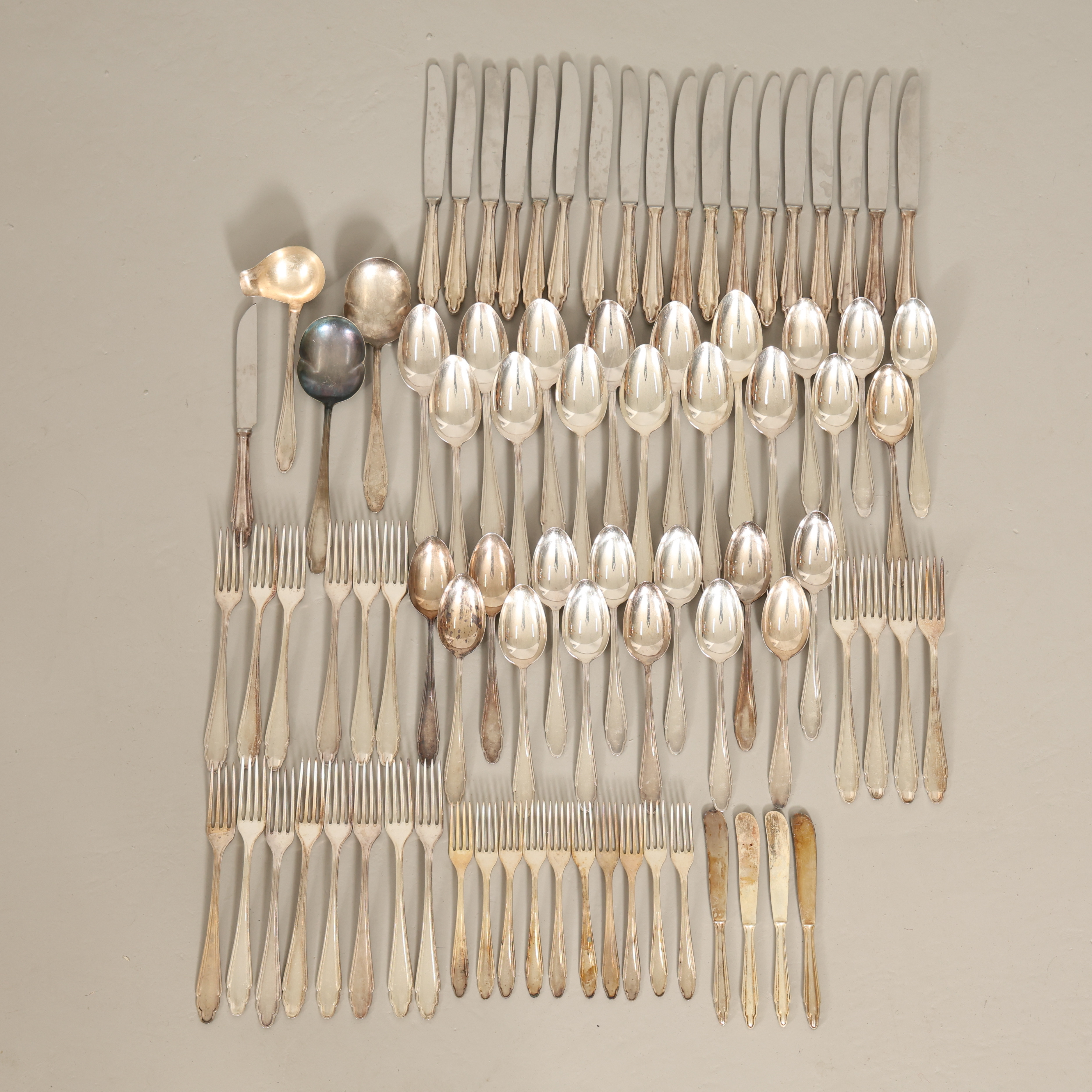 BESTICKUPPSÄTTNING, 84 delar, "Palace" Gense, nysilver.