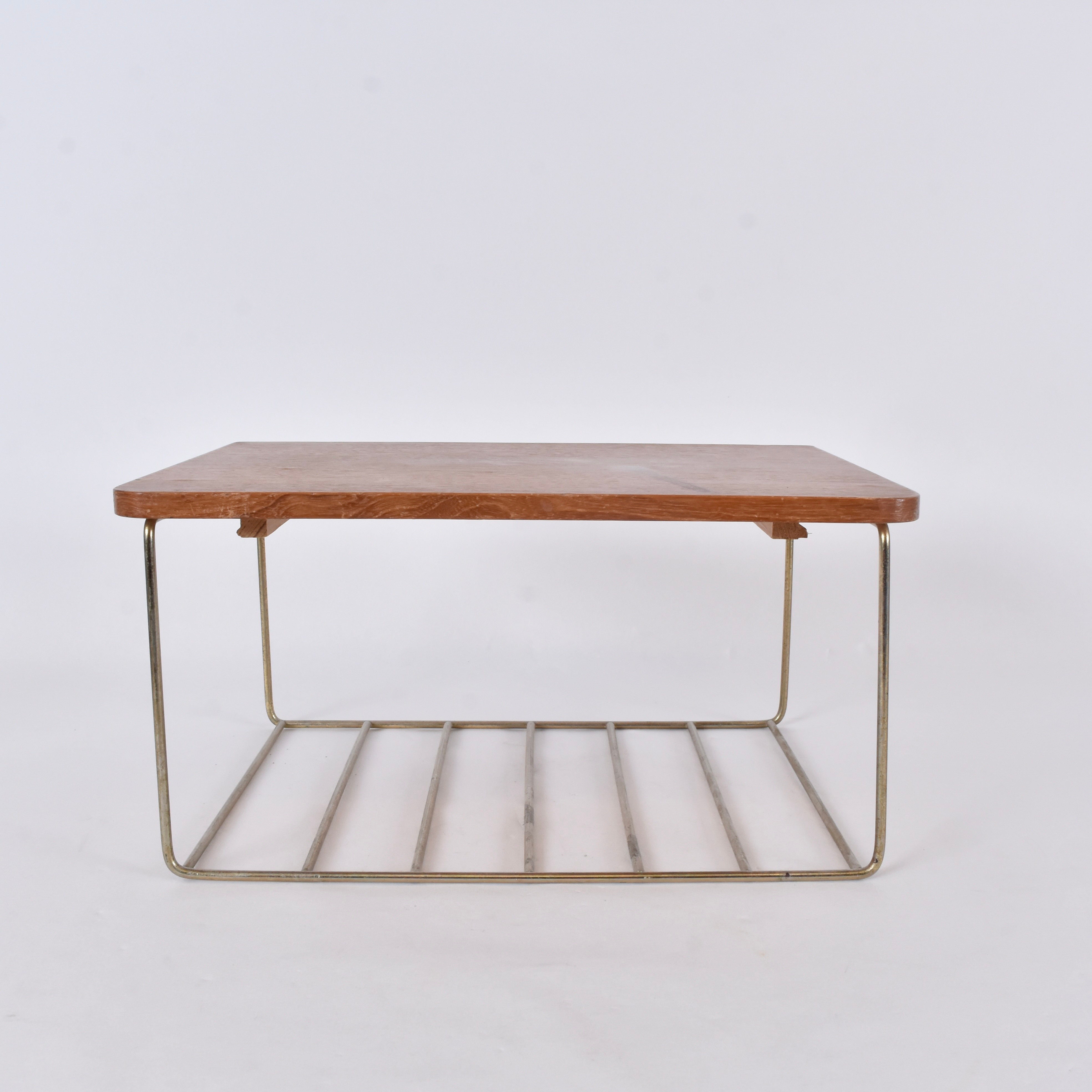 TELEFONHYLLA, eloxerad metall och teak, 1960-tal.