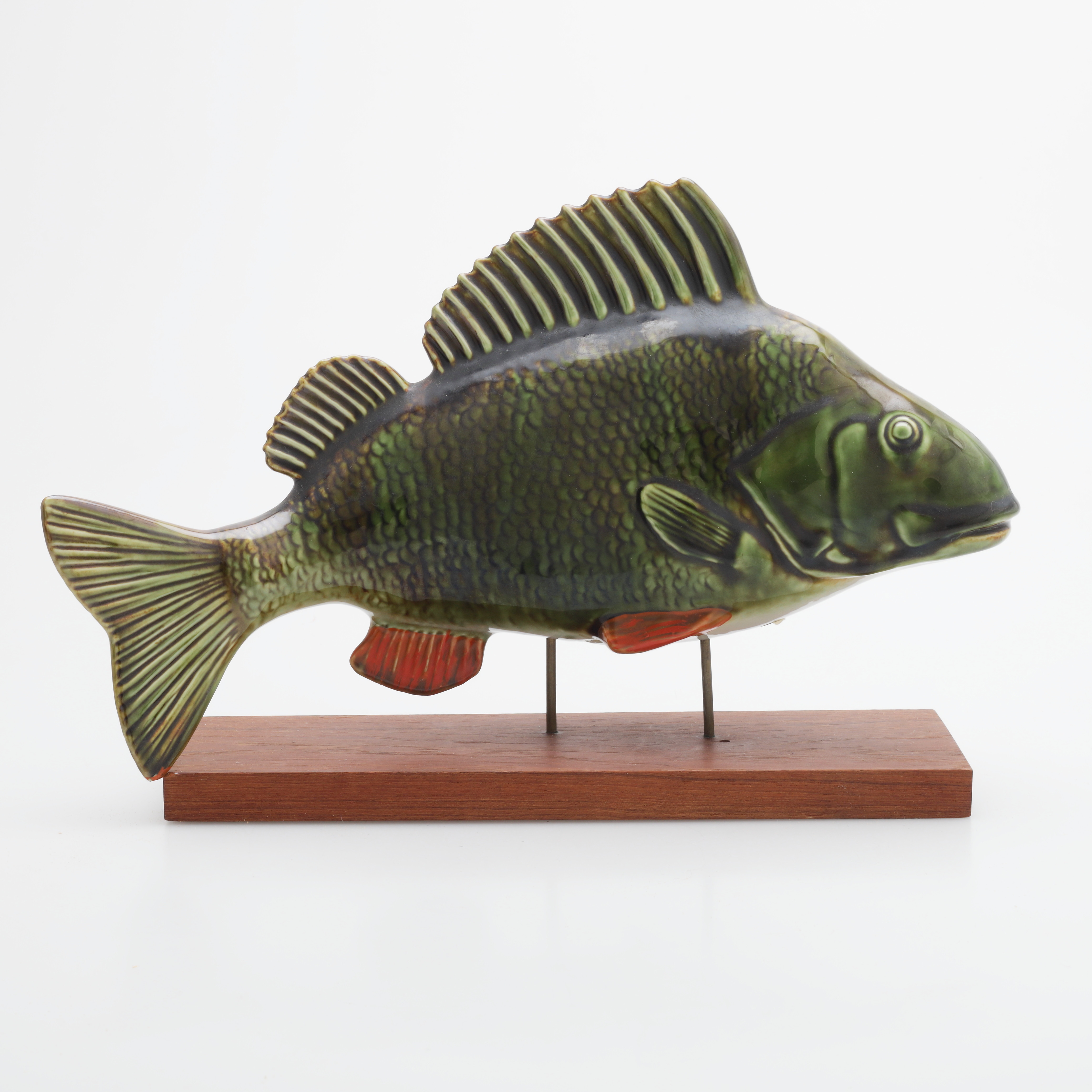 SVEN WEJSFELT. Skulptur, Abborre, porslin, Gustavsberg, 1900-talets andra hälft.