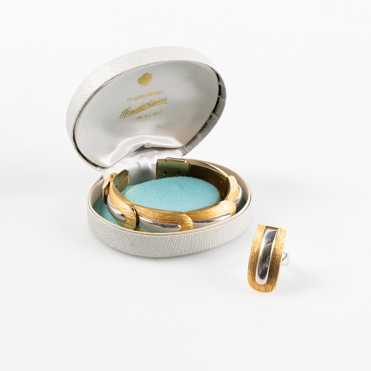 JUHANI LINNOVAARA. Armband & ring, Lapponia, 18K guld.