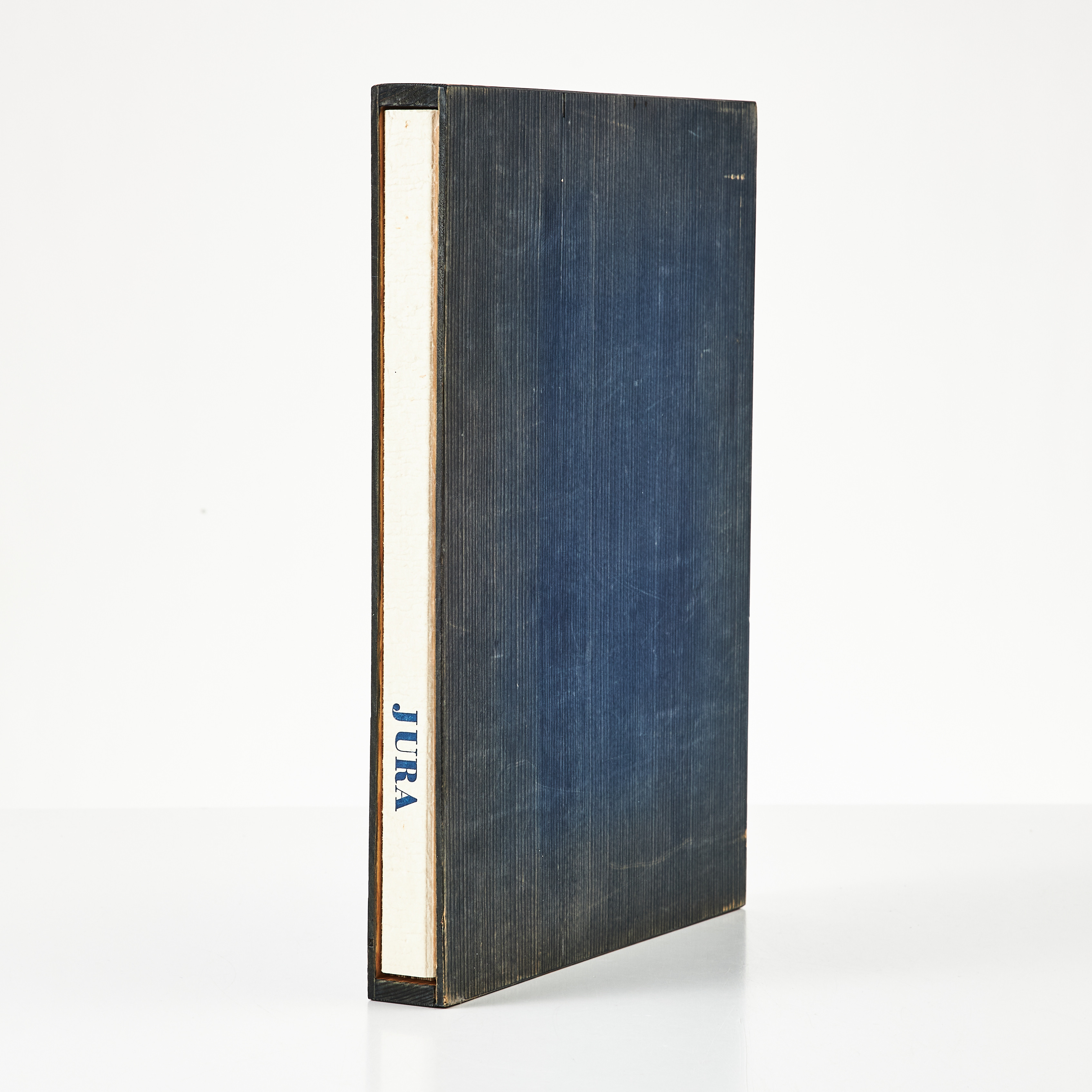 JURA, Album från 20-årsjubileet för Jura Institute of Sciences, Letters and Arts, år 1971.