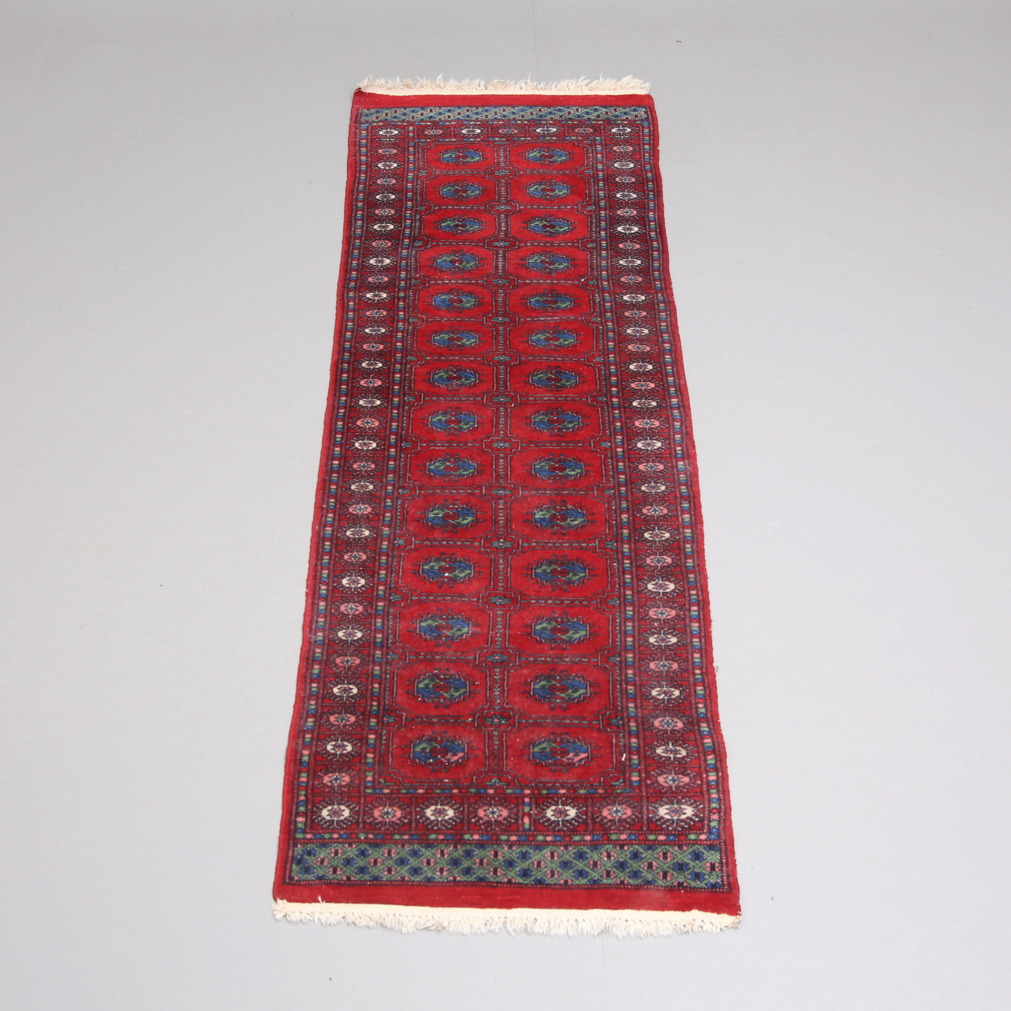 GALLERIMATTA, handknuten, Pakistan, 238x78 cm.