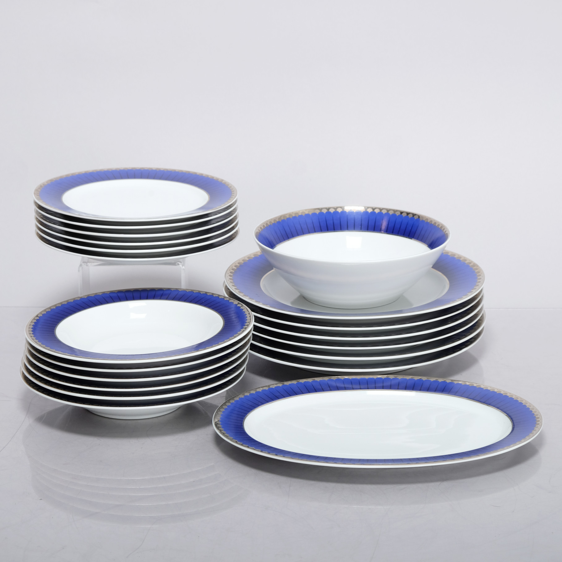 SIGVARD BERNADOTTE. Servis, 20 delar, Millennium Line, Nobelservisen, Christineholm, Fyrklövern.