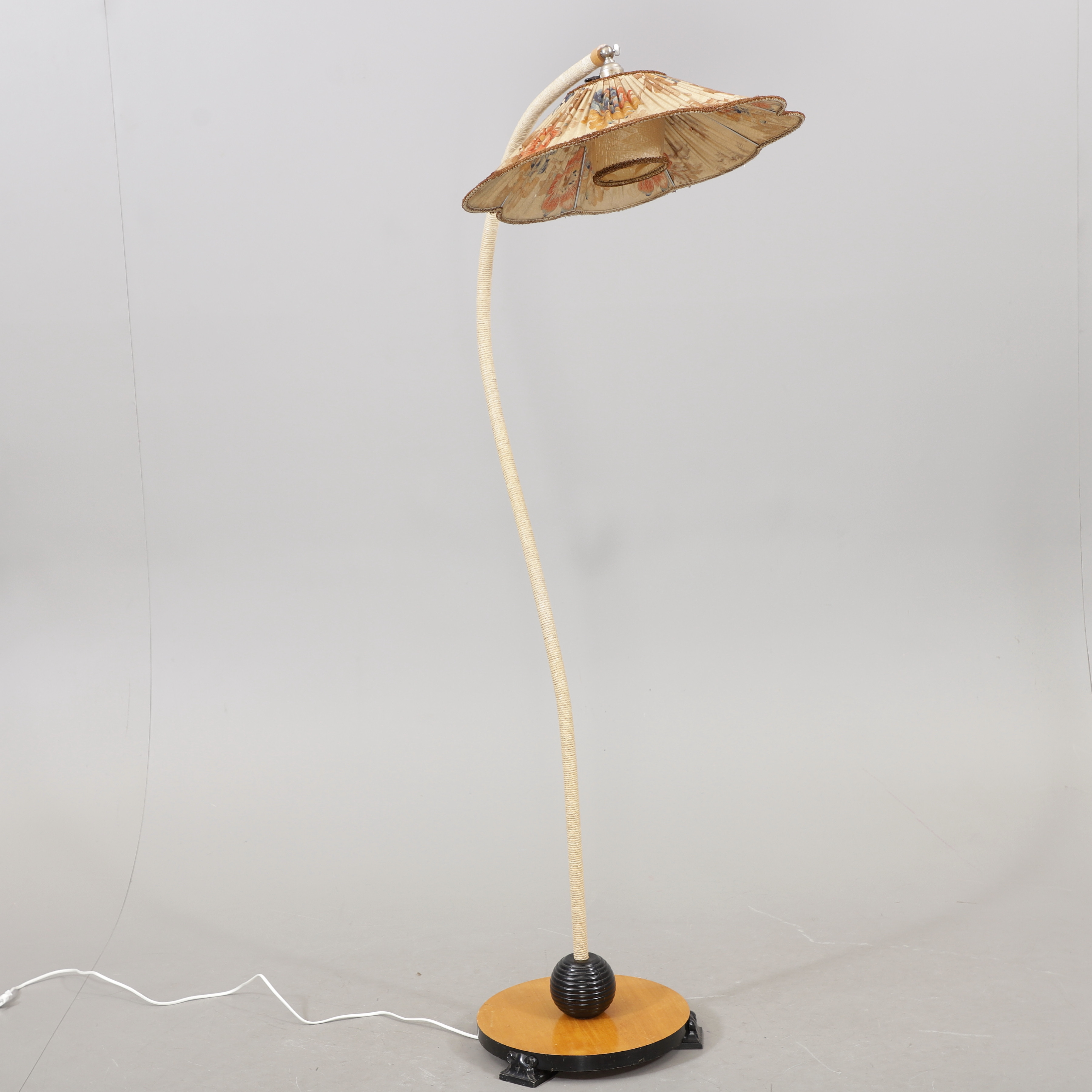 GOLVLAMPA, funkis, 1930/40tal.