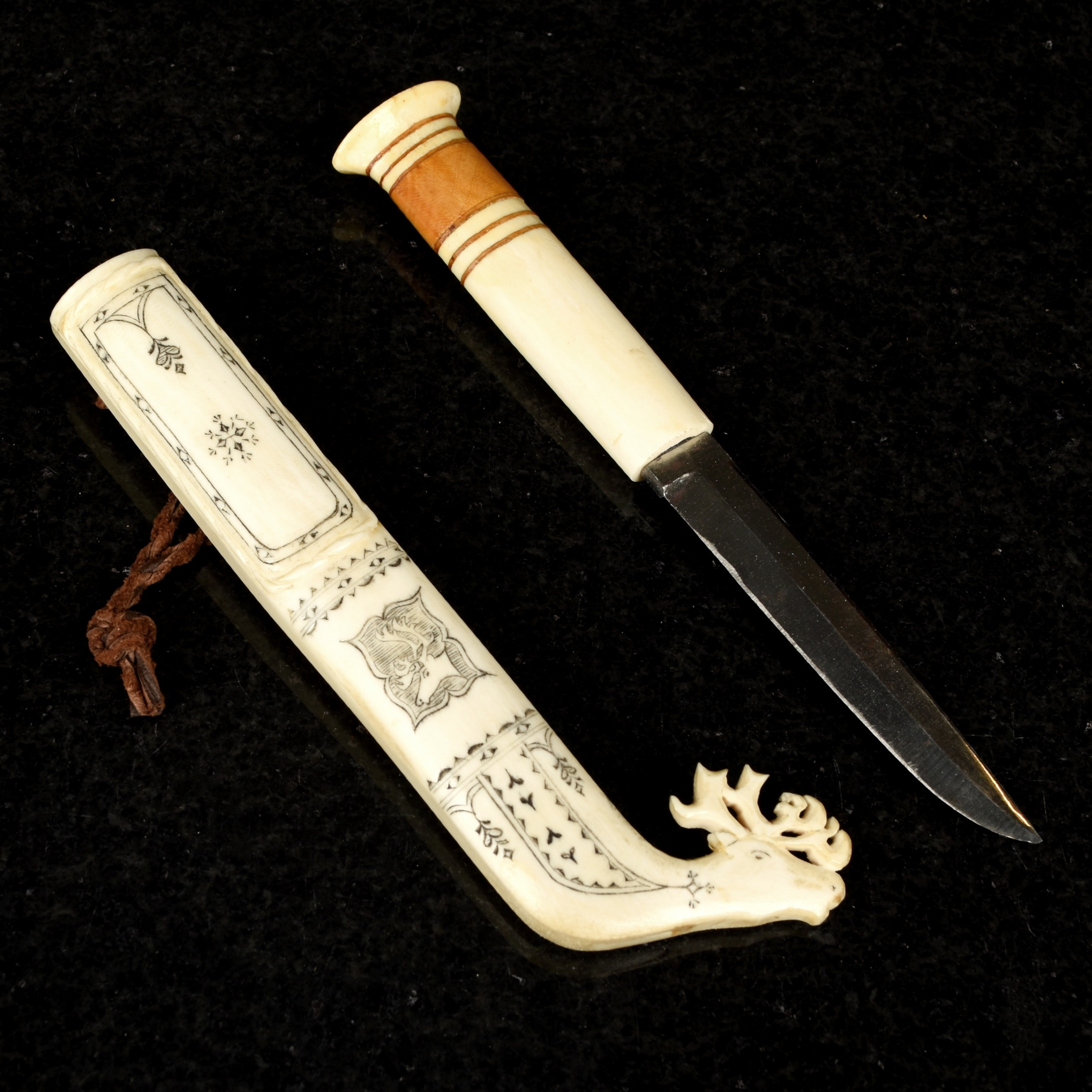 ERIK TUOLJA. Signerad, helhornskniv, Sameslöjd.