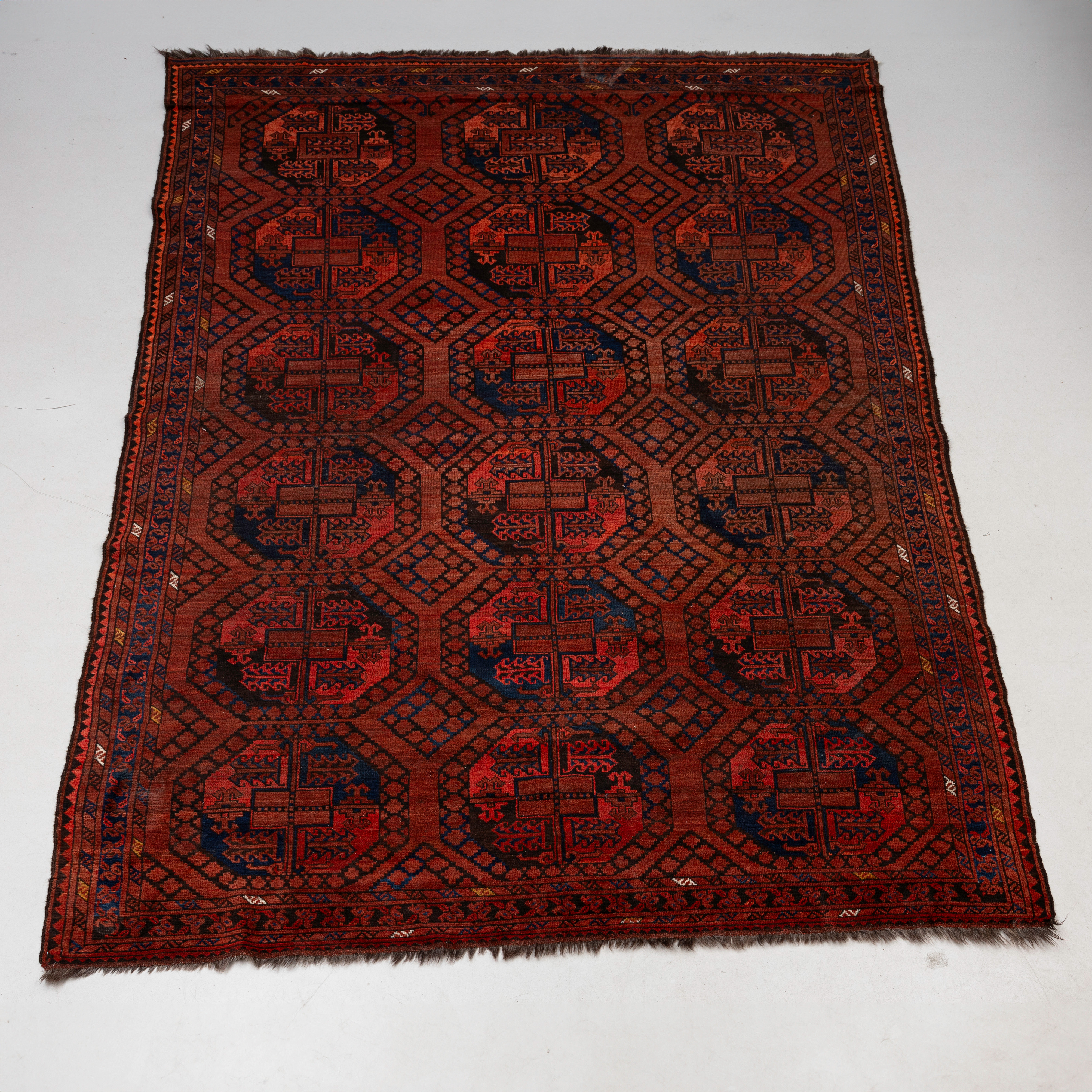 MATTA, Ersari, mått ca 340x220 cm.