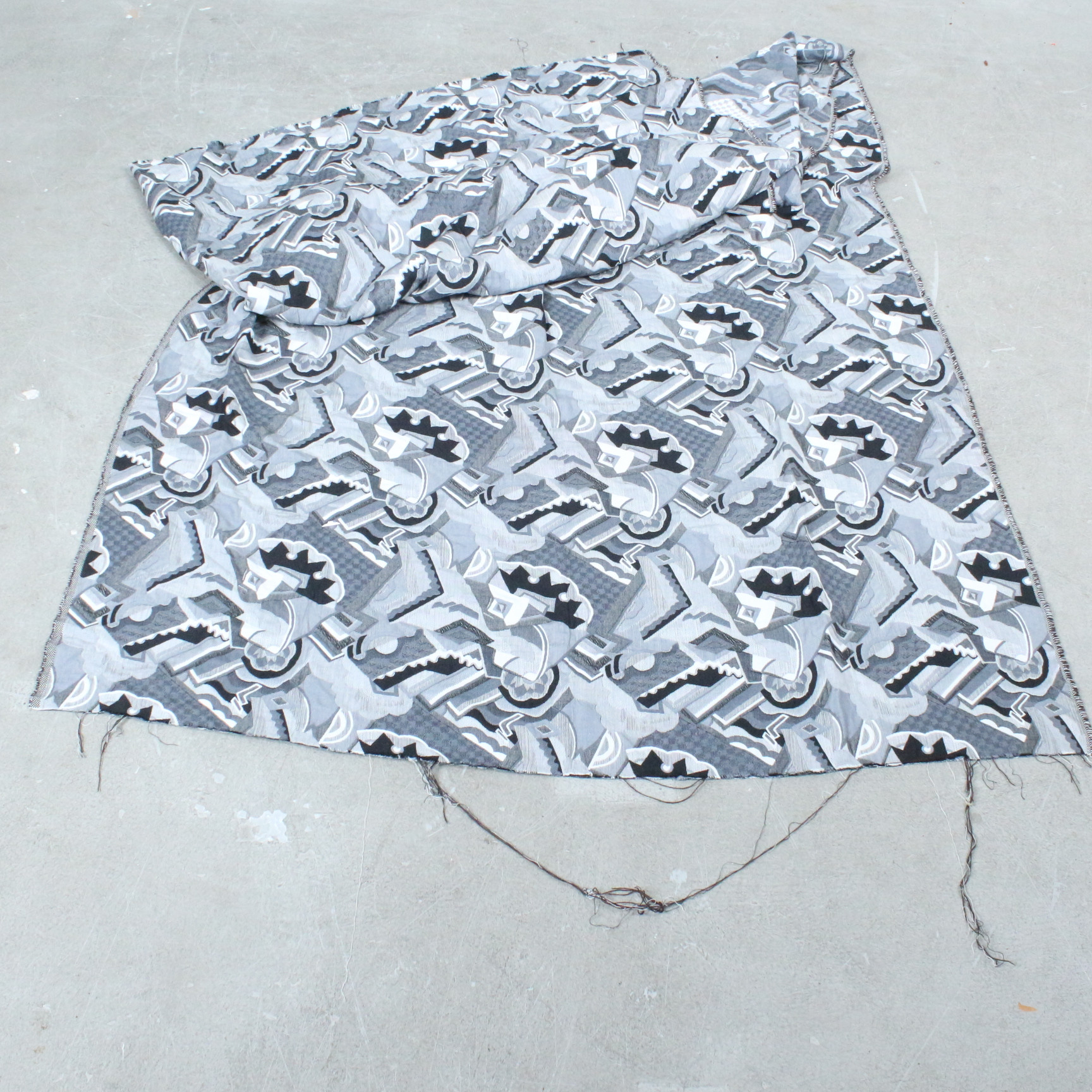 Art Deco Polsterstoff mit geometrischen Mustern.