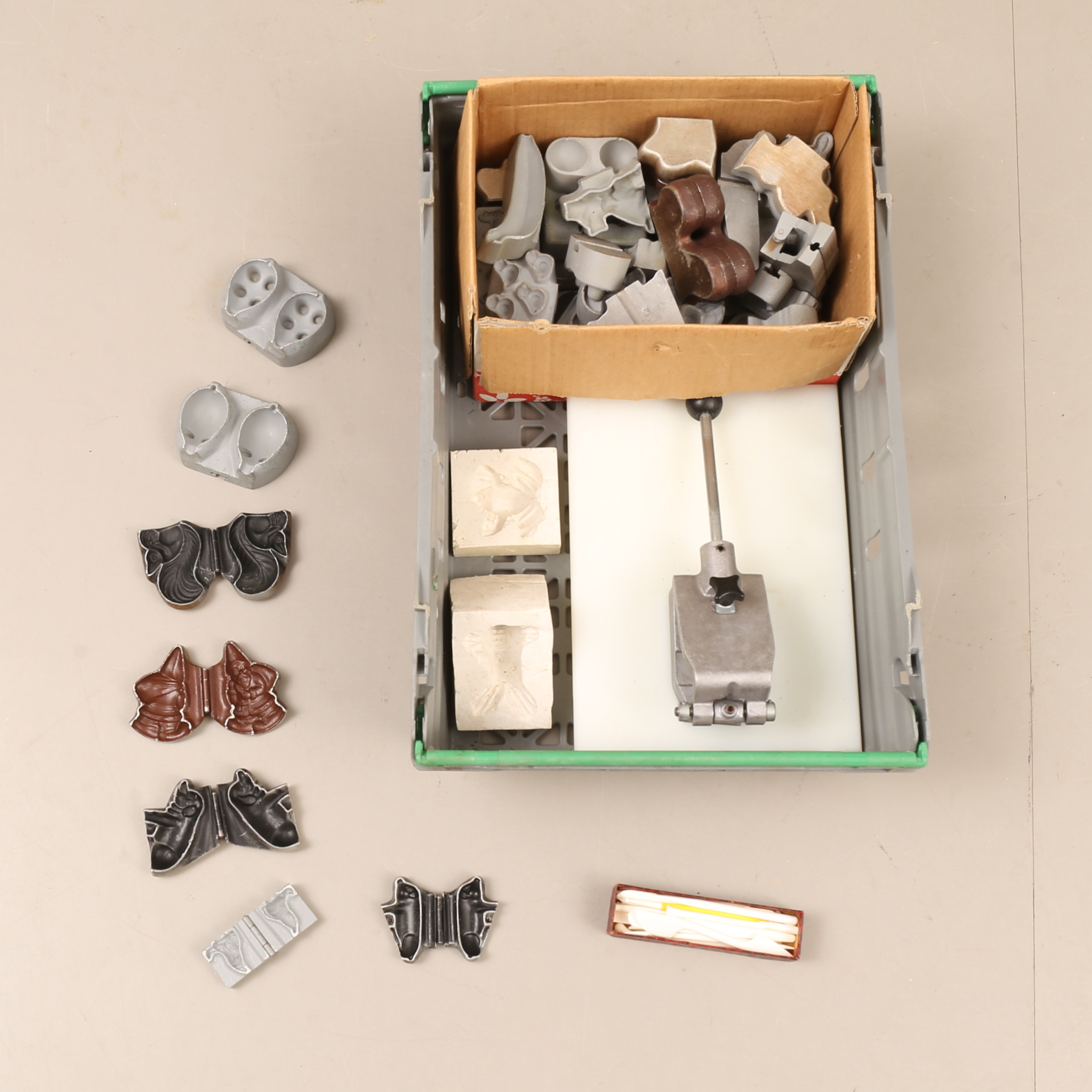 MARSIPANFORMAR, med tillbehör, 1900-tal.