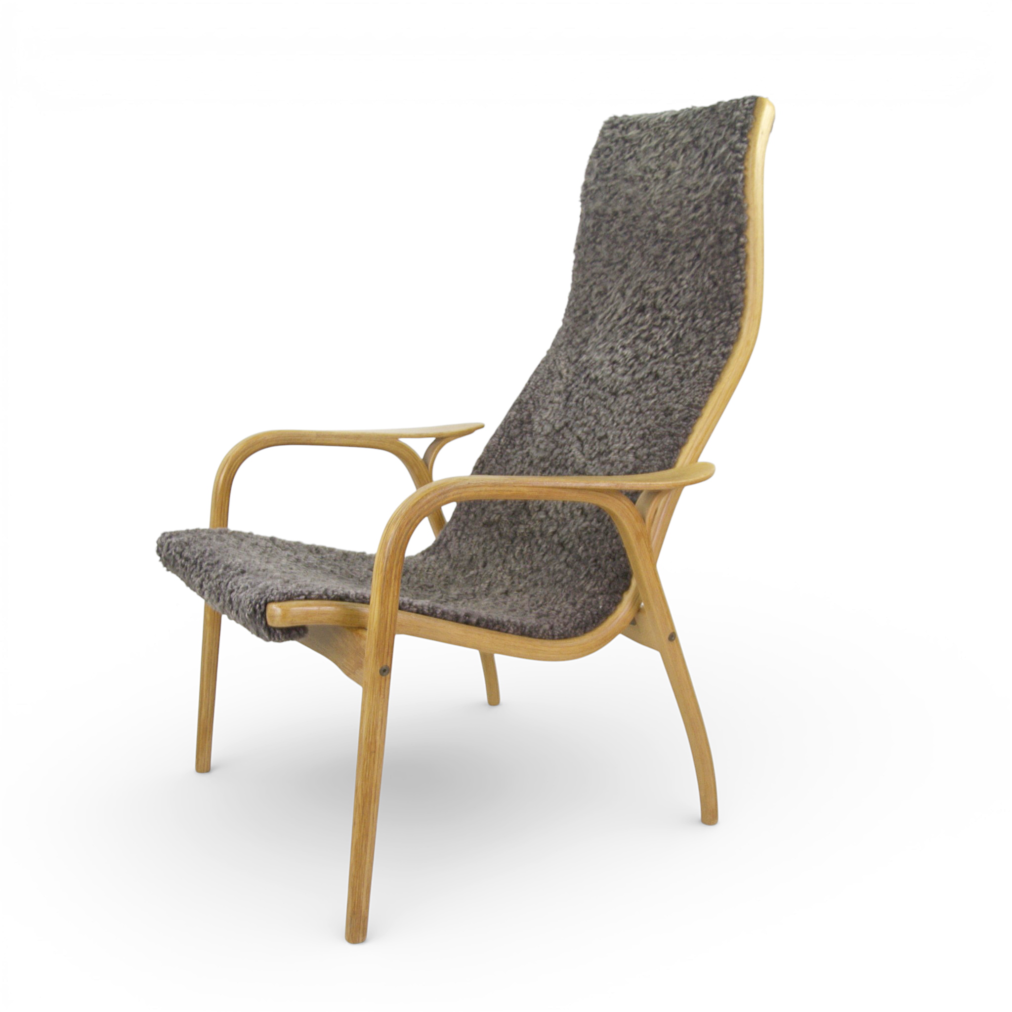 YNGVE EKSTRÖM. Fåtölj, "Lamino", ek, grå fårskinnsklädsel, brännmärkt Swedese.