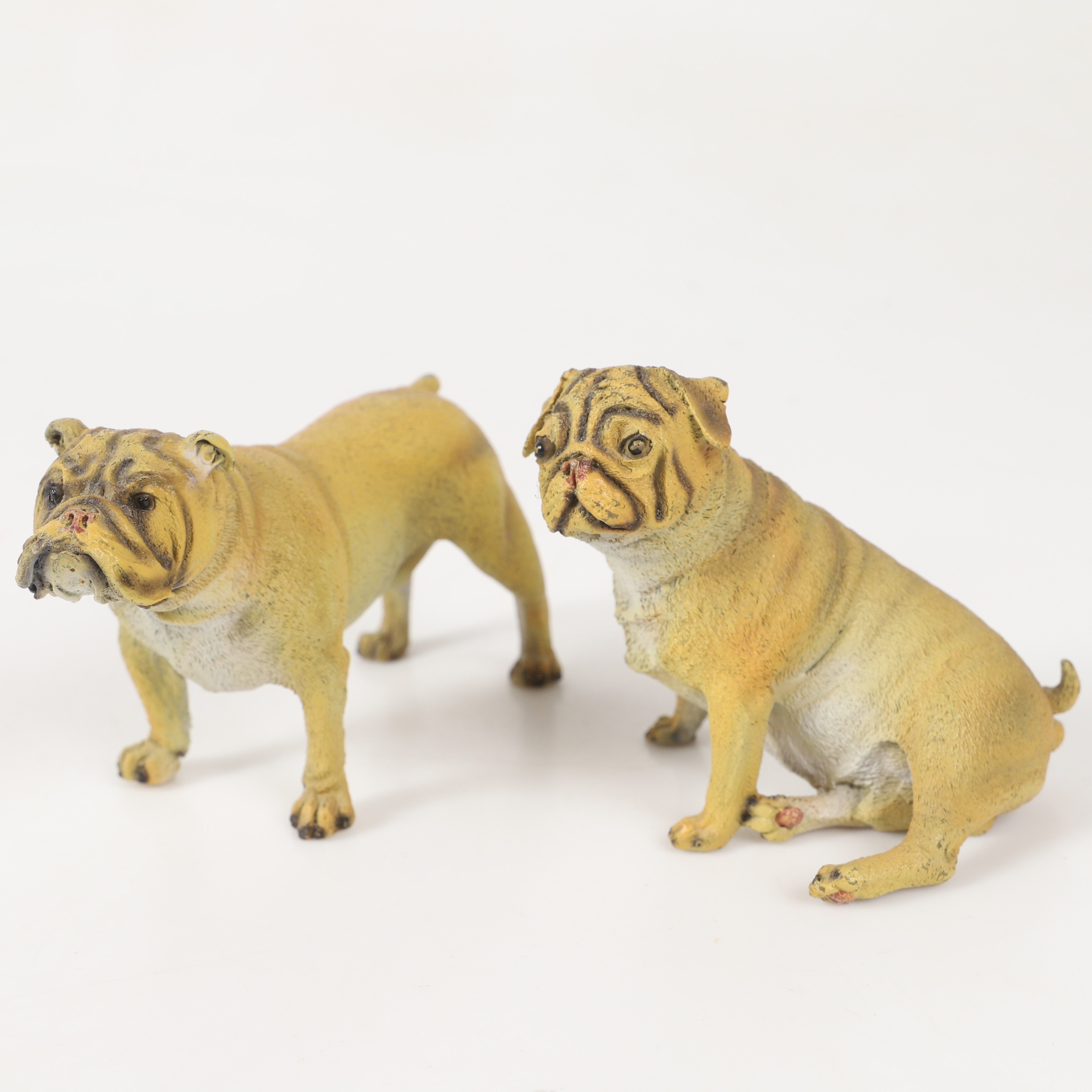 FIGURINER, 2 stycken, bulldog, målad metall, signerade Bergman.